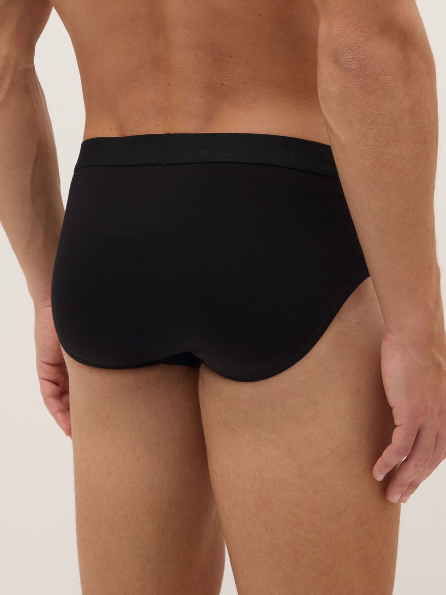 Pack of three black stretch cotton briefs regular fit_1