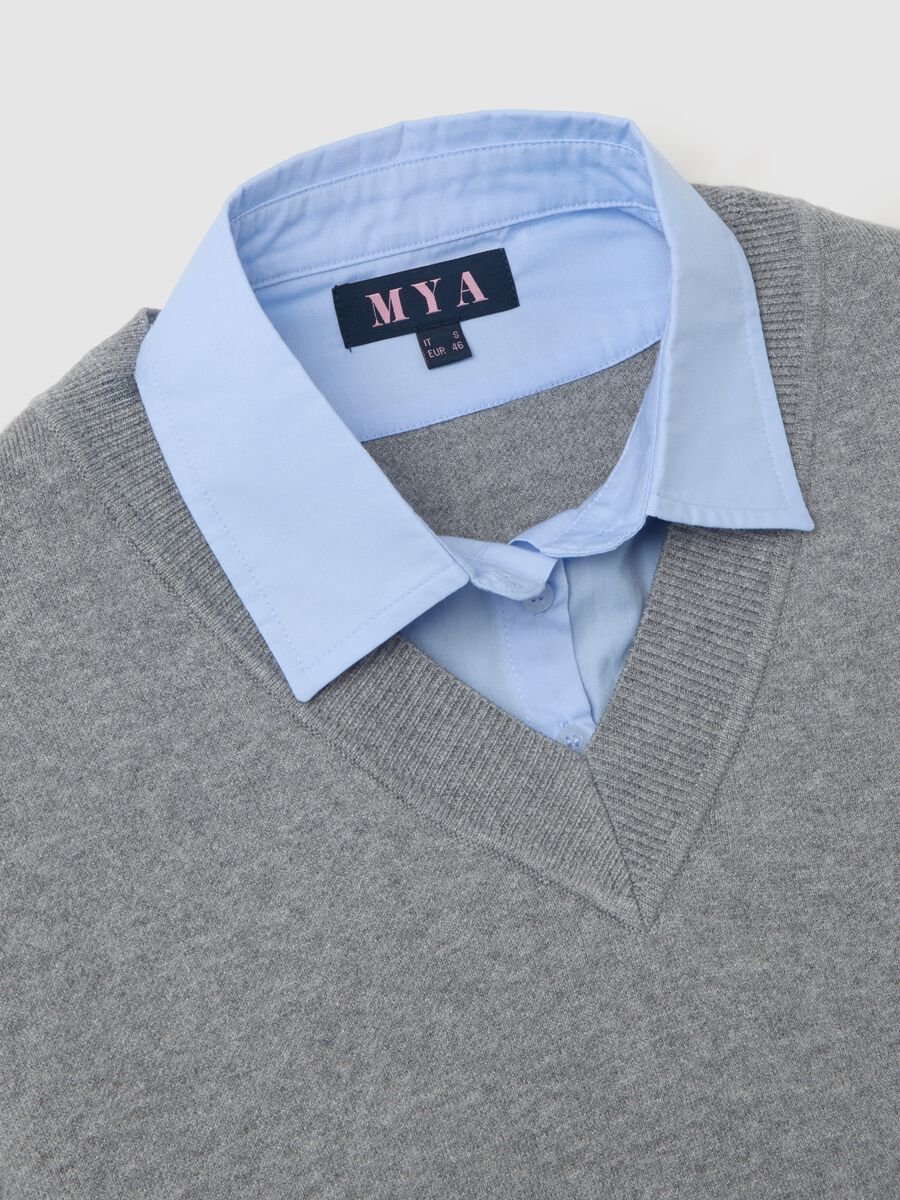 Grey regular fit V-neck sweater_5