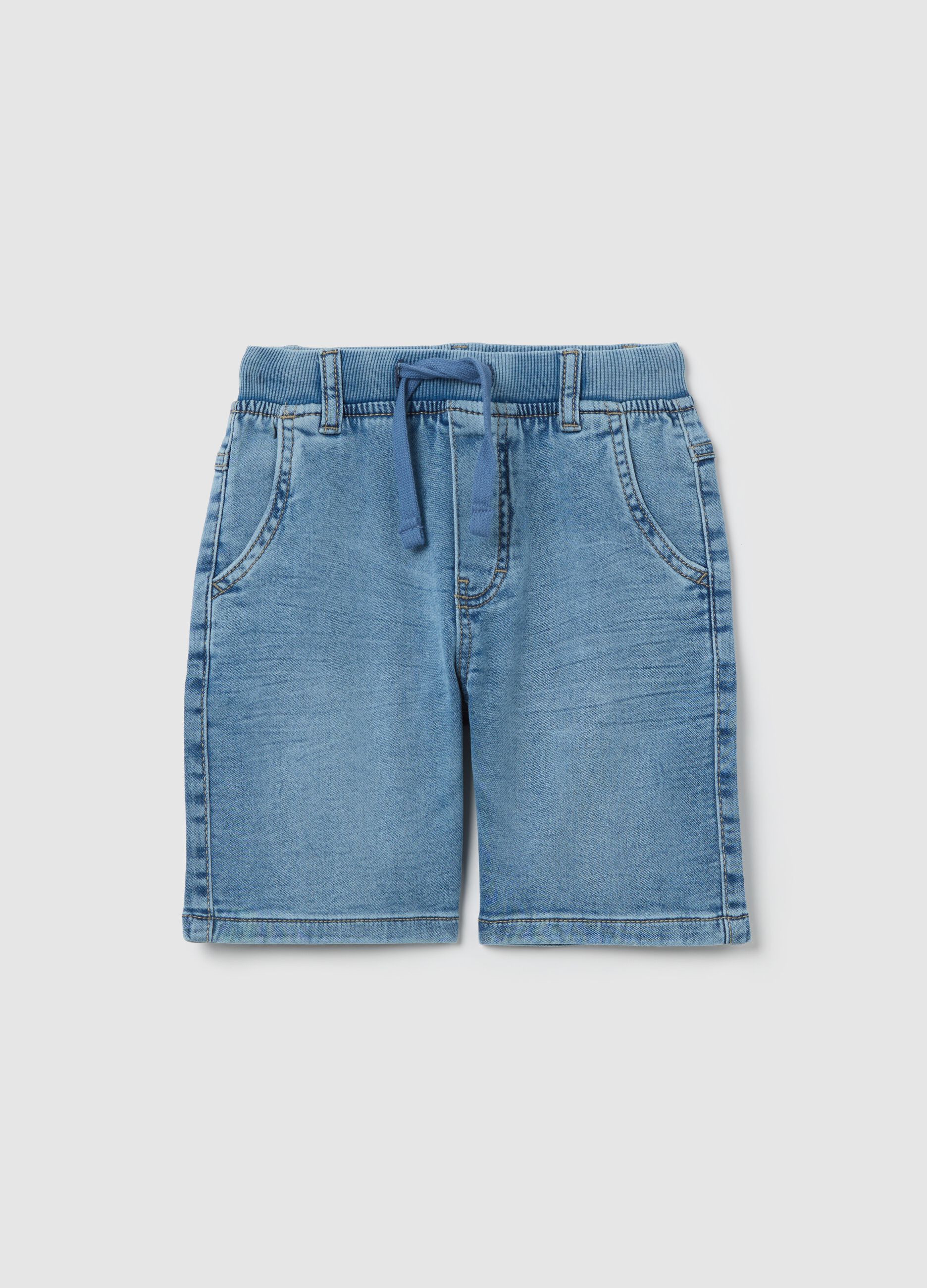 Denim Bermuda shorts with pockets and drawstring