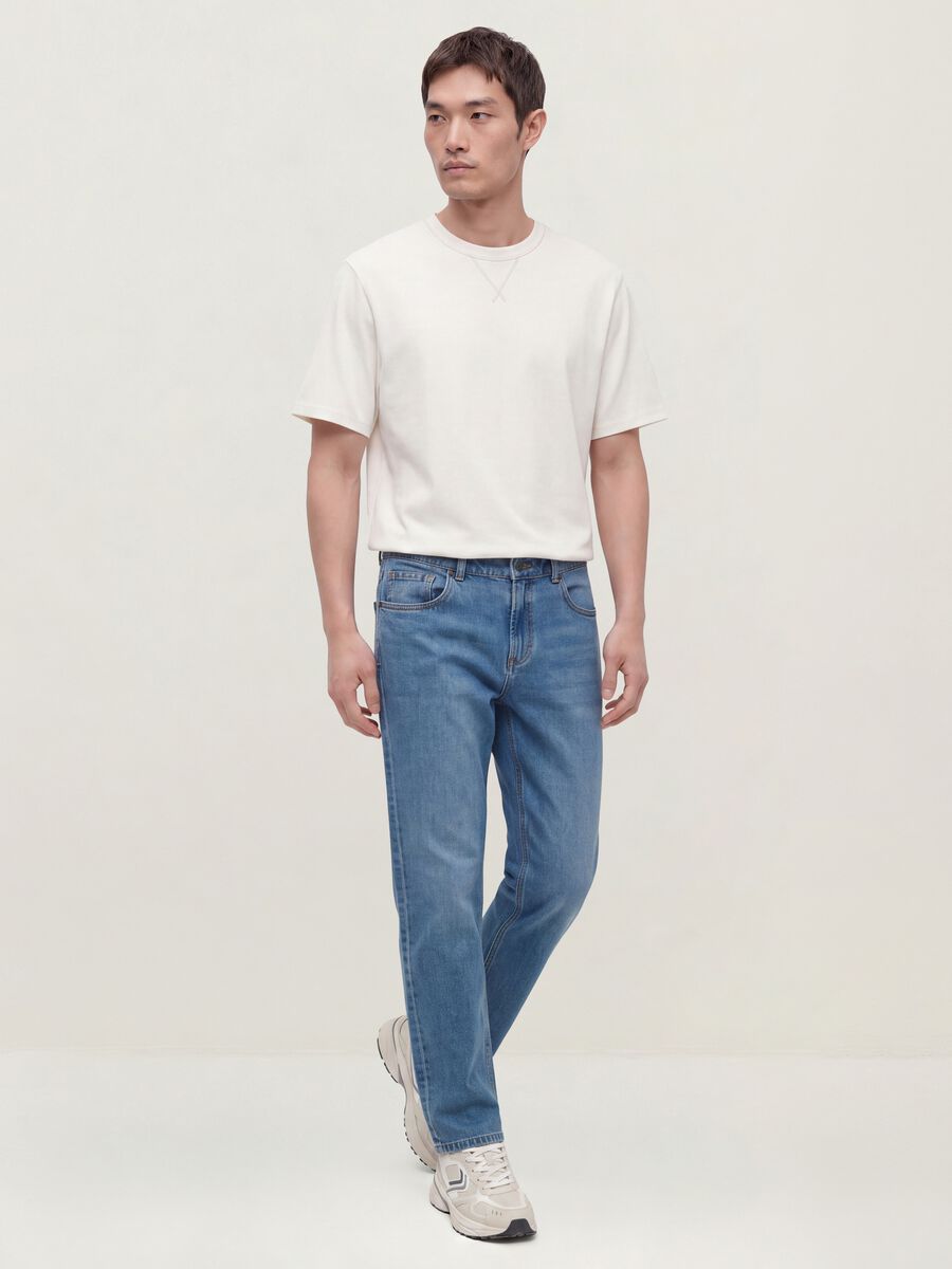 Light blue denim jeans in cotton-viscose blend, regular fit_0