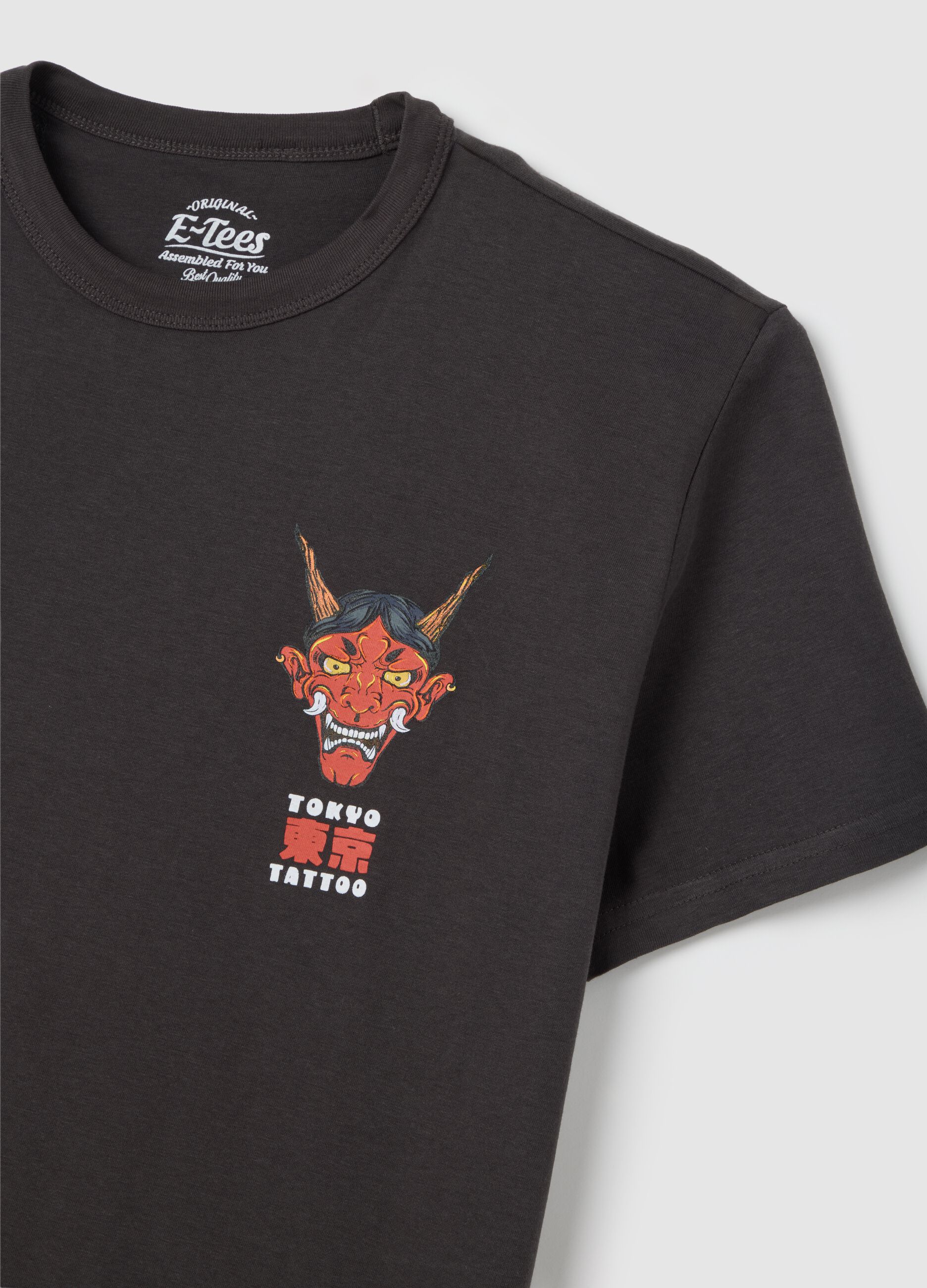 Black short-sleeve T-shirt with Tokyo Tattoo print