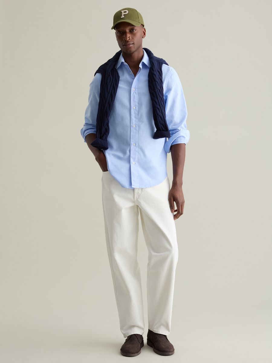 White regular-fit jeans with five pockets_0