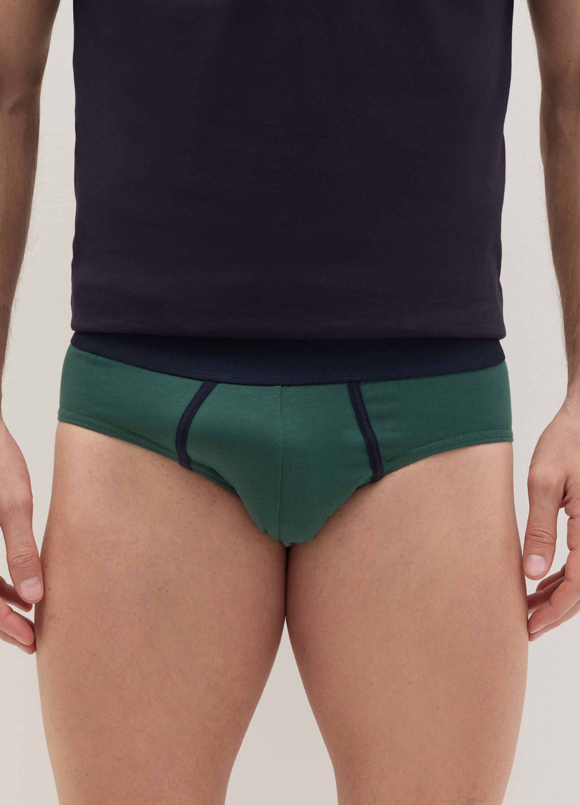 Tripack slip stretch con piping a contrasto 