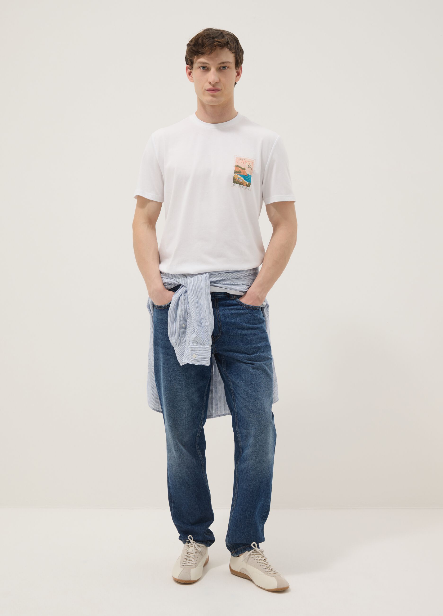 White pure cotton T-shirt with applied print, regular fit