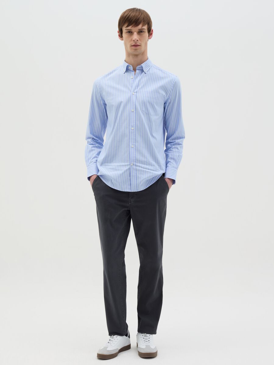 Chino trousers in poplin_0