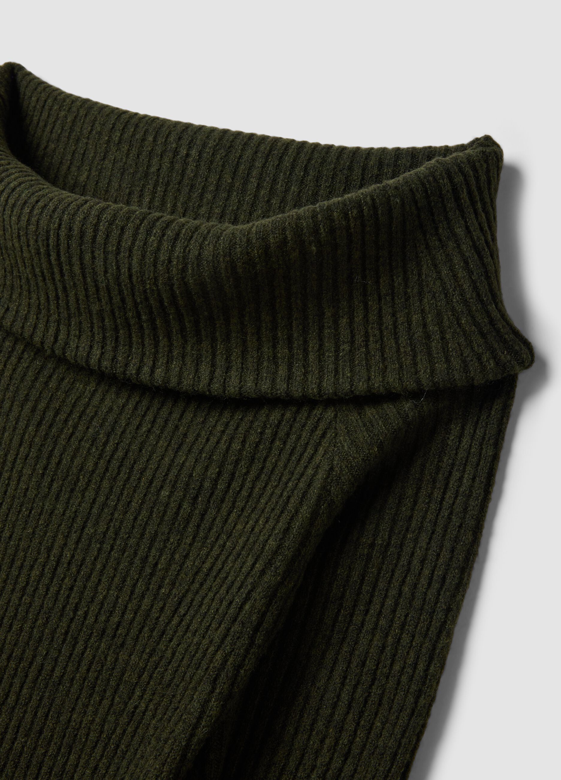 Green fitted stretch-wool boat-neck top