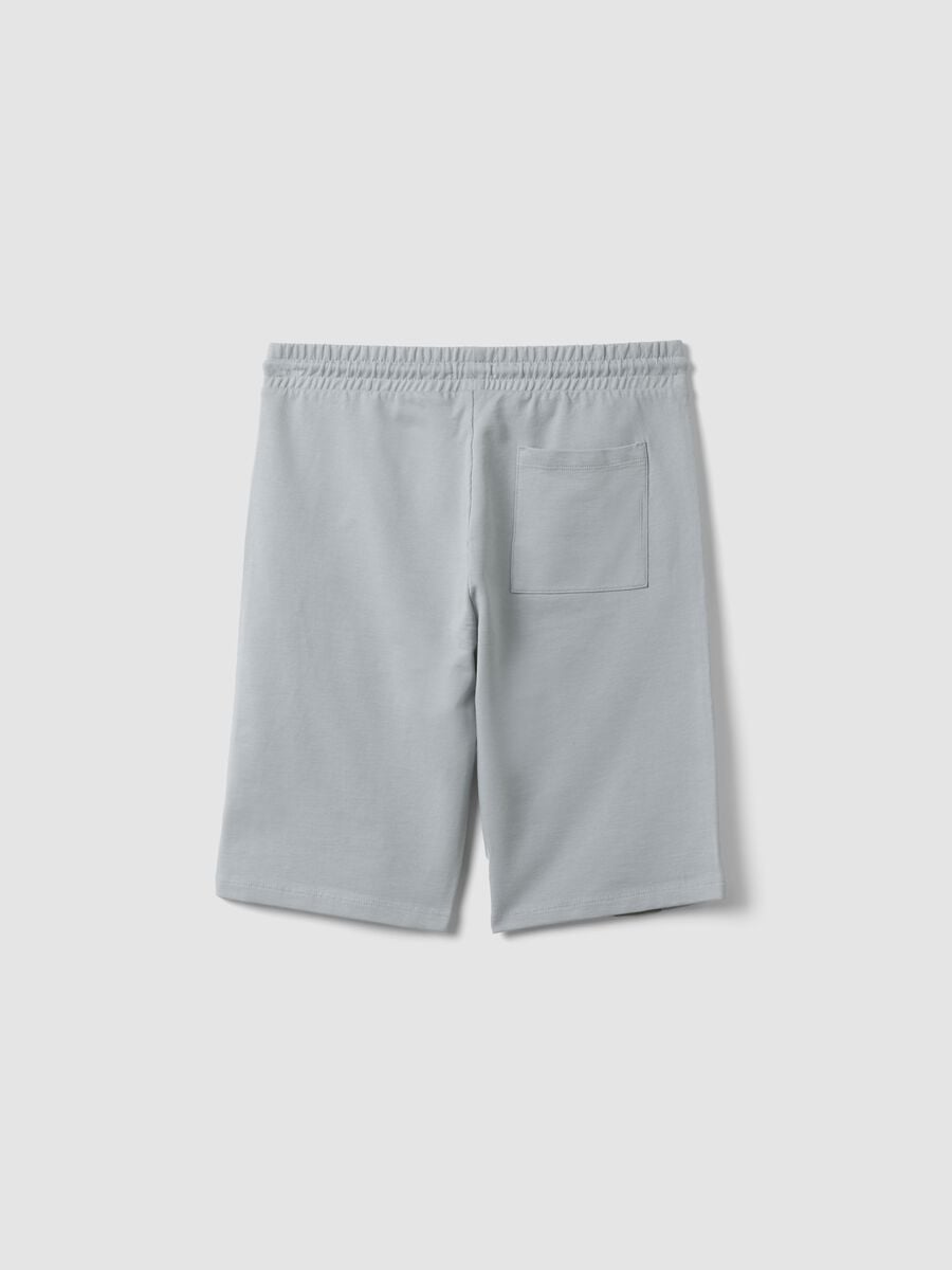 Pantaloncini grigi in puro cotone con vita elasticizzata_4
