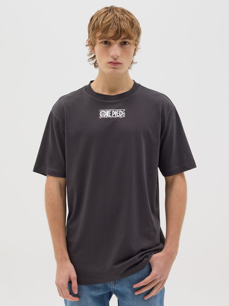 Black T-shirt with Luffy print_0