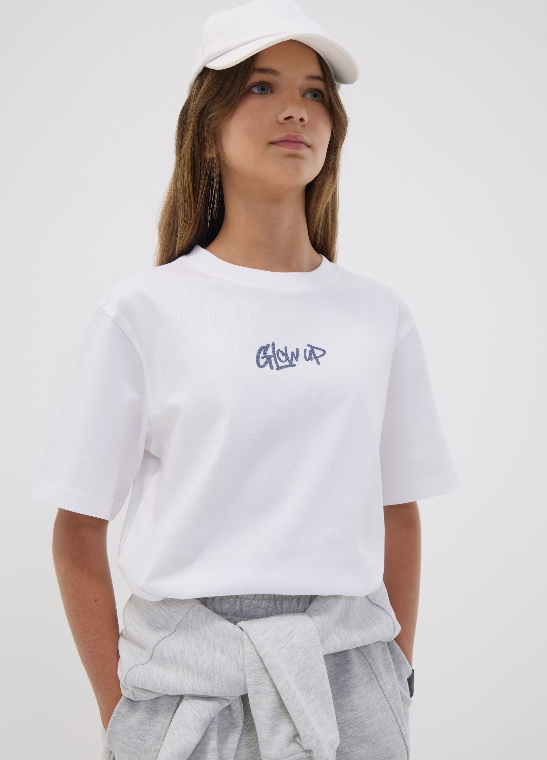 White pure cotton T-shirt with ribbed neckline and &lsquo;Glow Up&rsquo; slogan