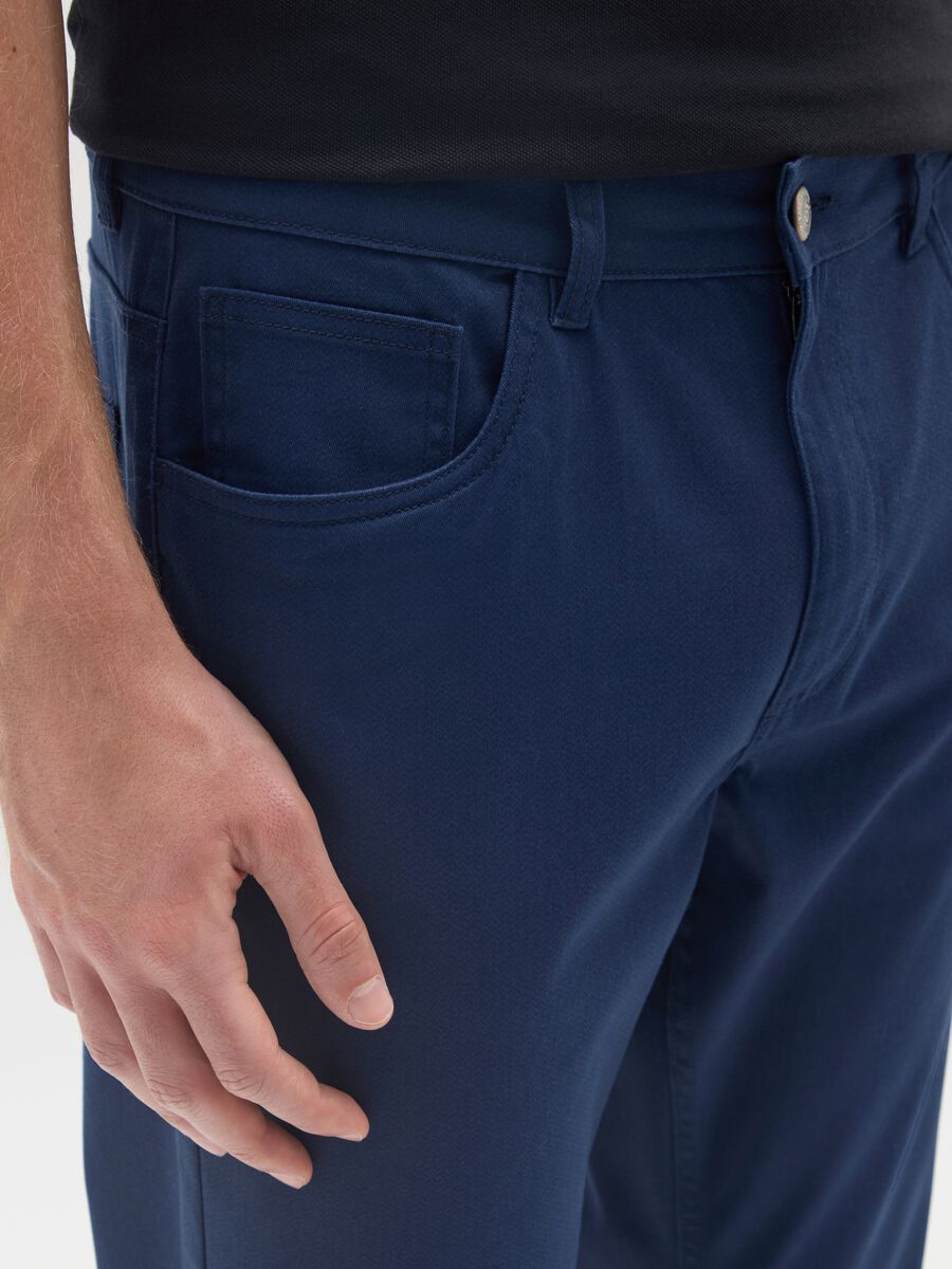 Blue trousers with pockets and regular fit_3