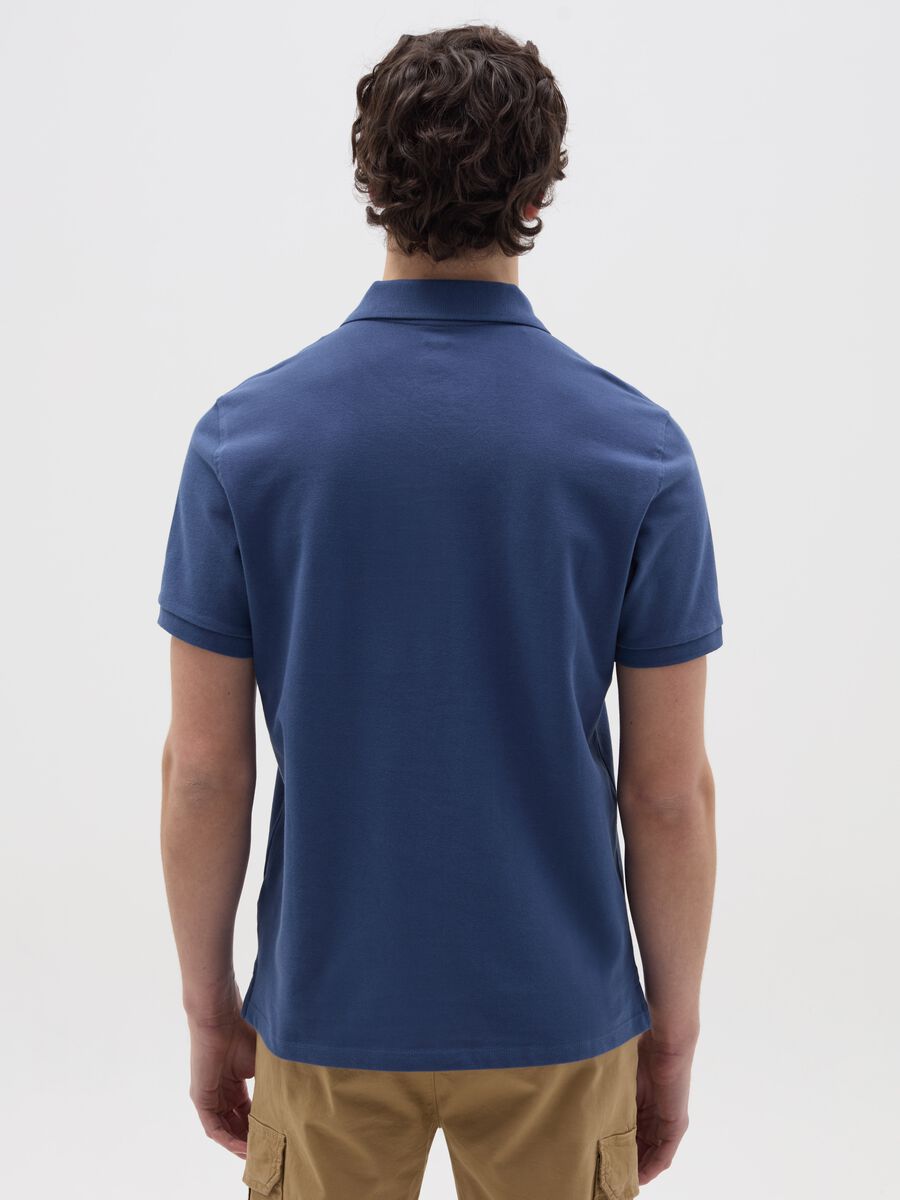 Solid colour polo shirt in organic cotton_3