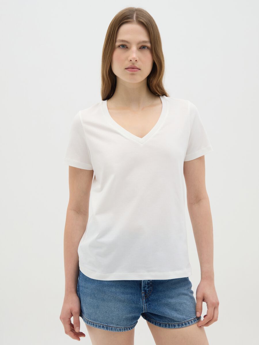 Women’s white regular-fit T-shirt in 100% cotton with round neck_0