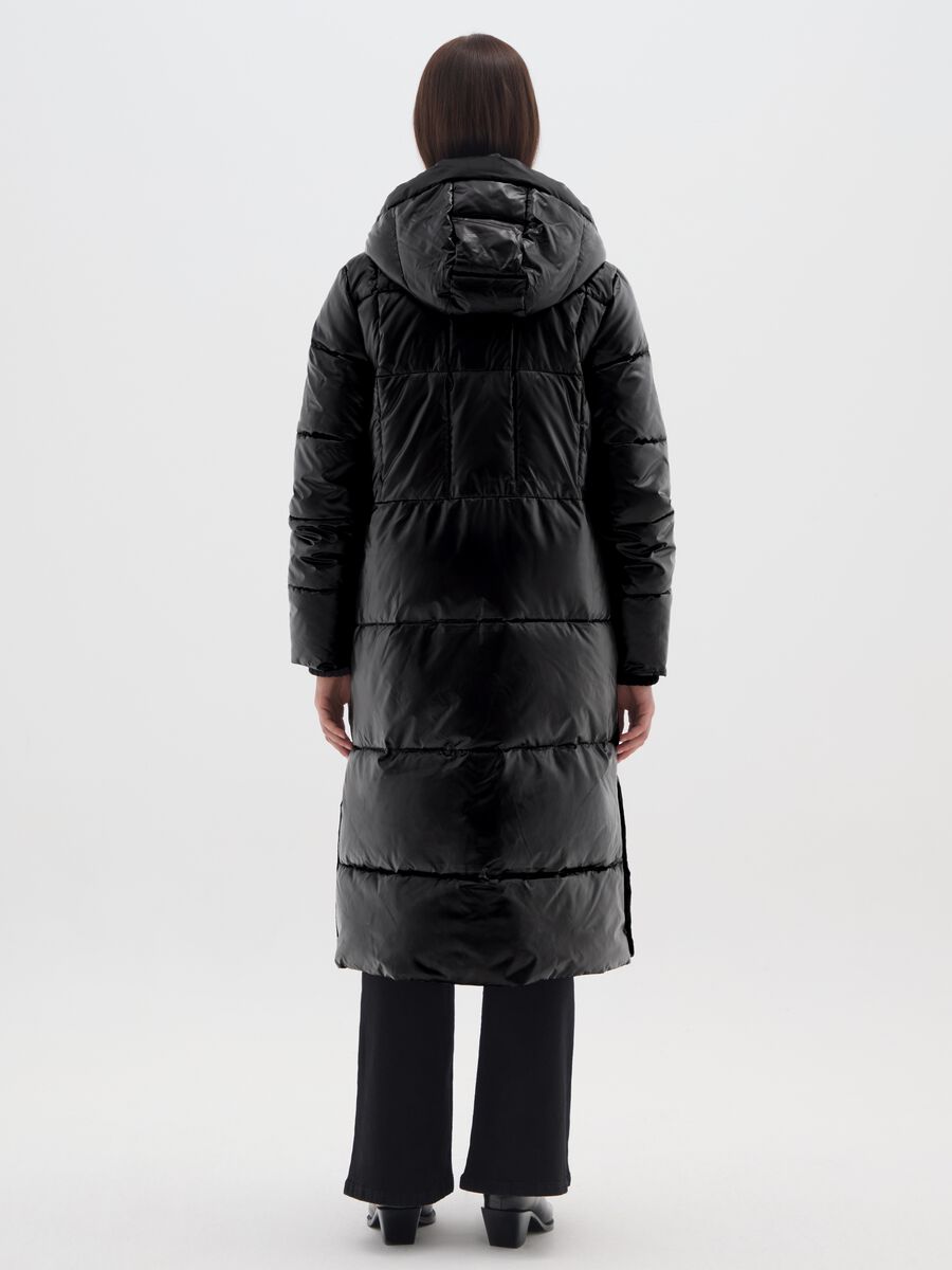 Piumino The Iconic Puffer nero lungo con cappuccio_3