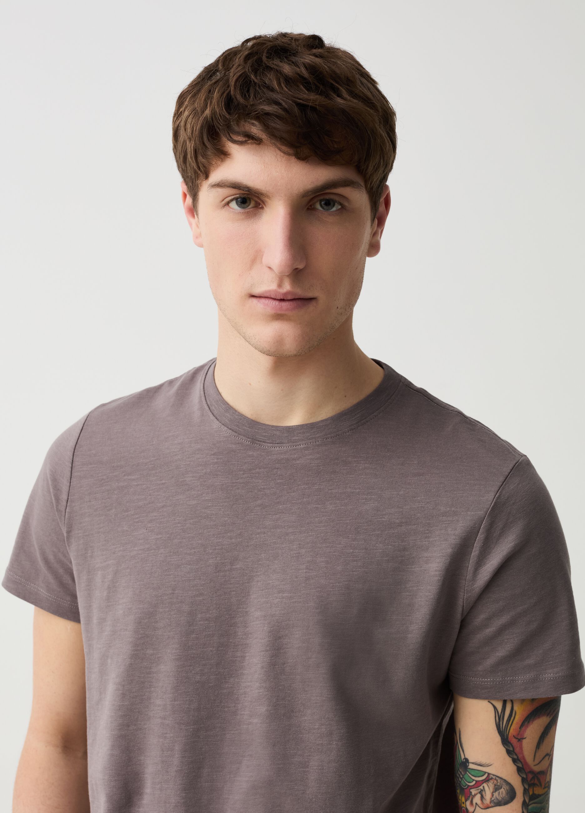 Round-neck T-shirt in jersey slub