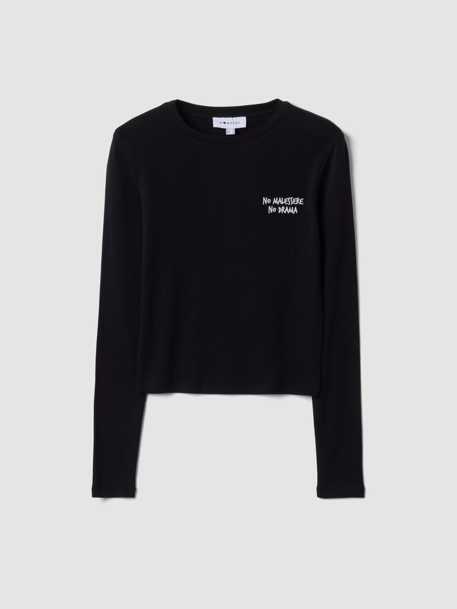 Black pure cotton T-shirt with chest lettering_0