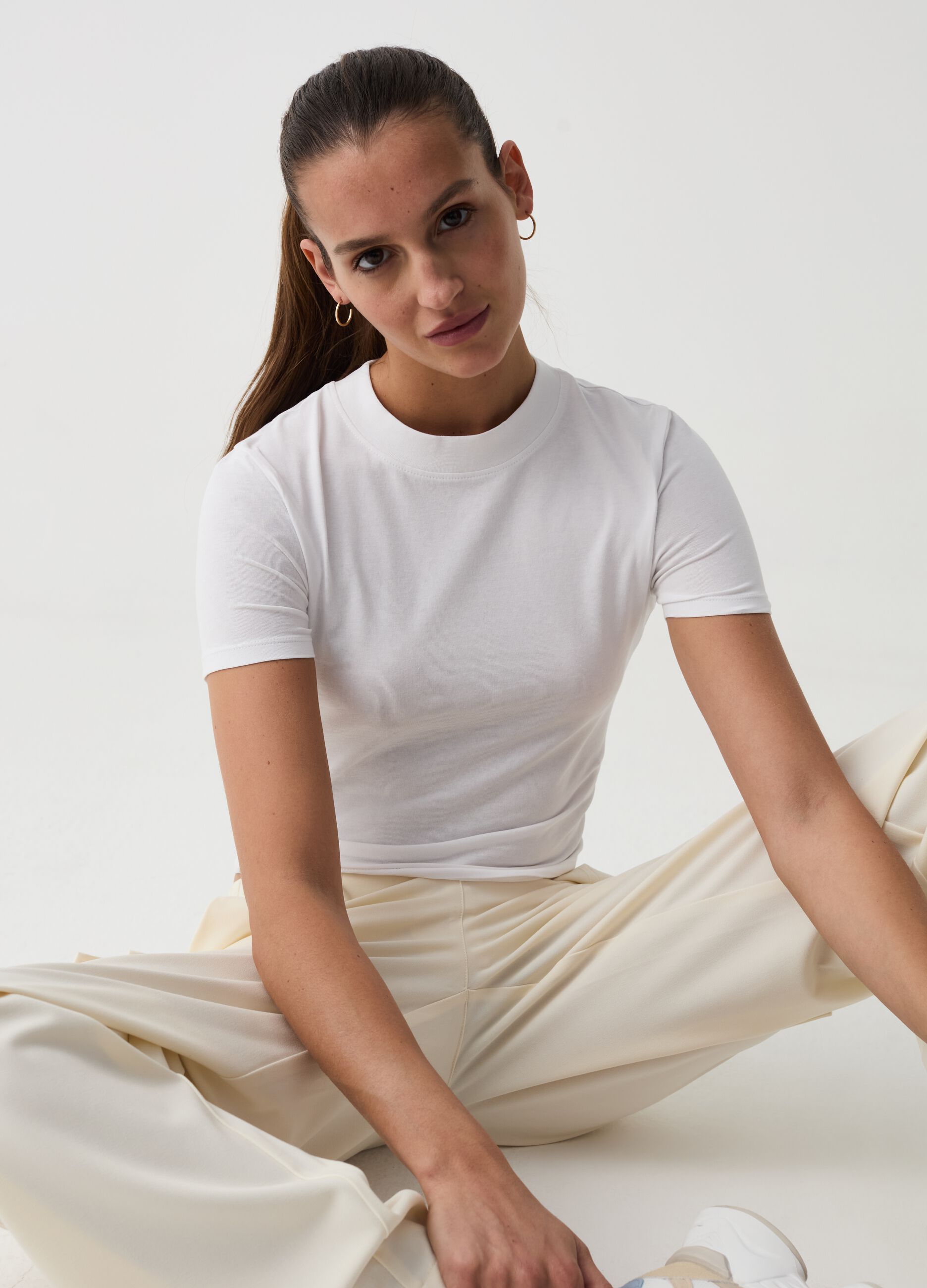 Cropped T-shirt with mock neck