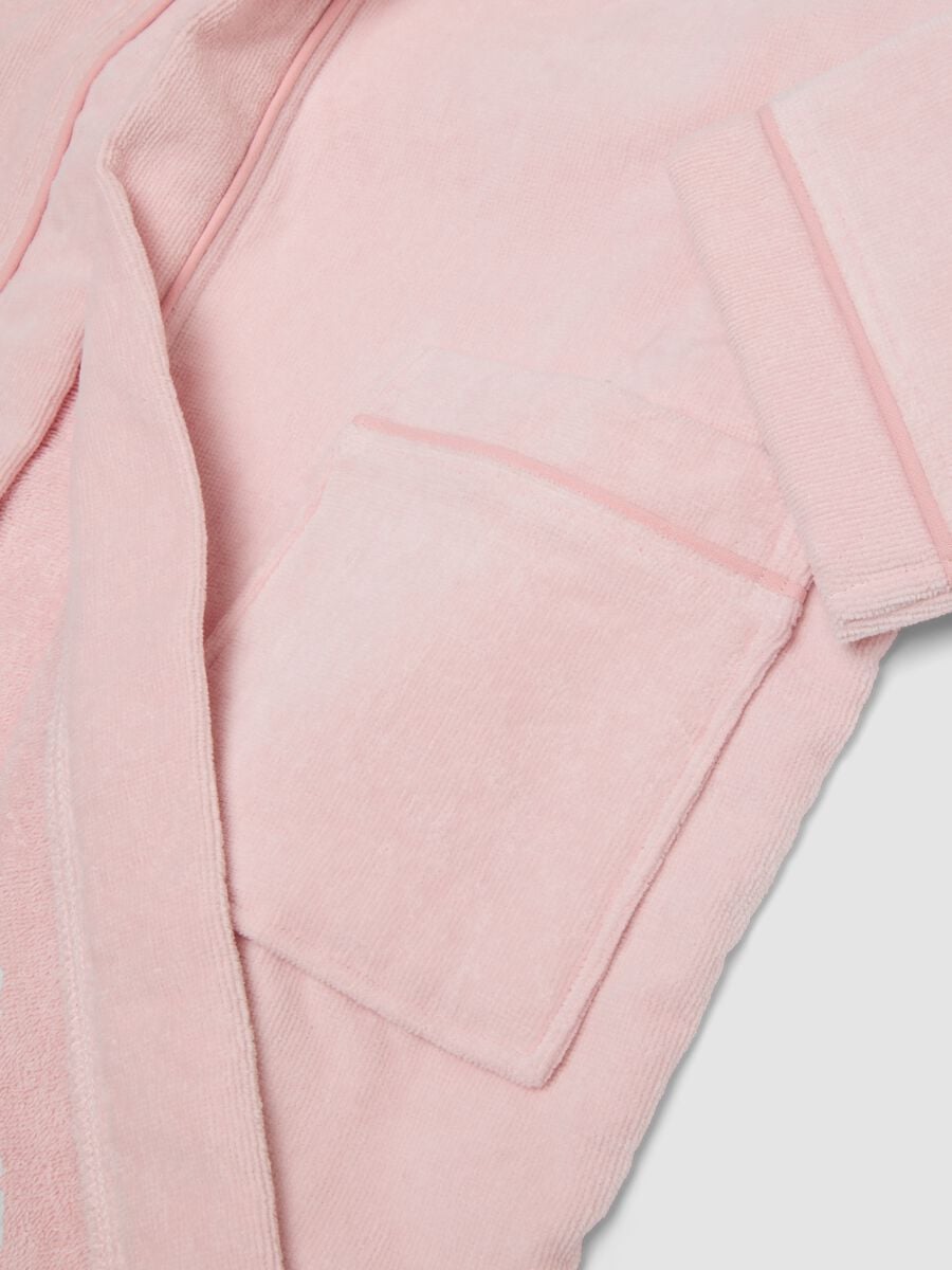 Accappatoio rosa in puro cotone organico con cappuccio per bambina_3