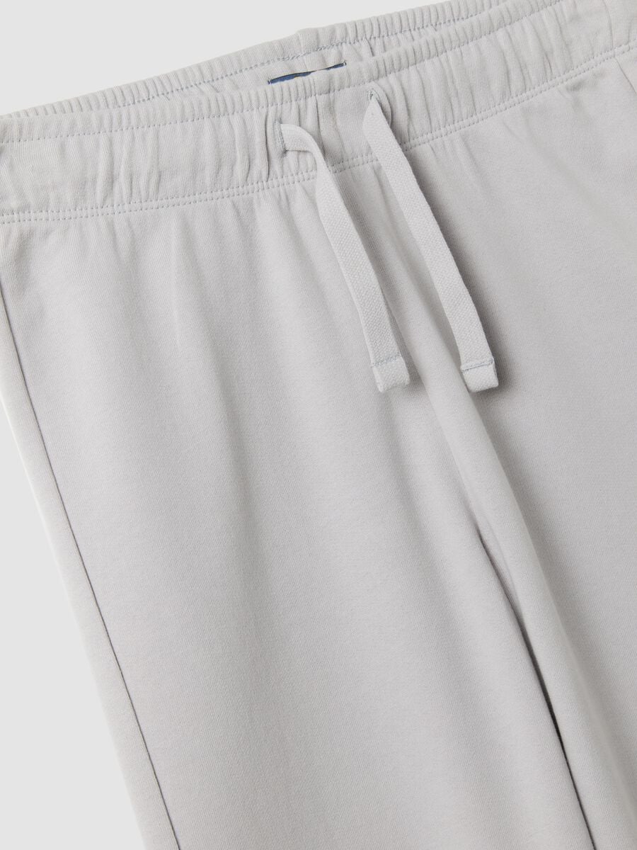 Pantaloni jogger grigi in puro cotone organico per ragazzo relaxed fit_2