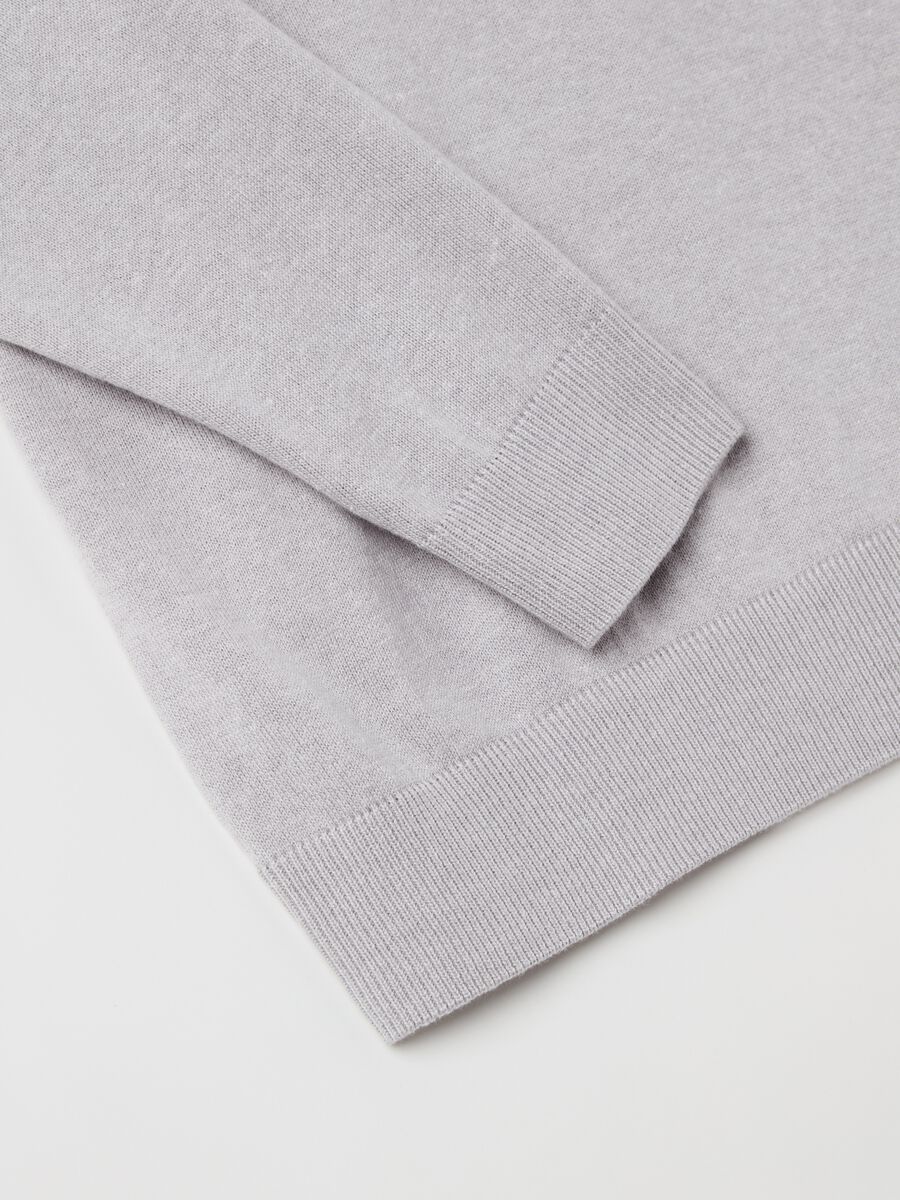 Round neck pullover_5