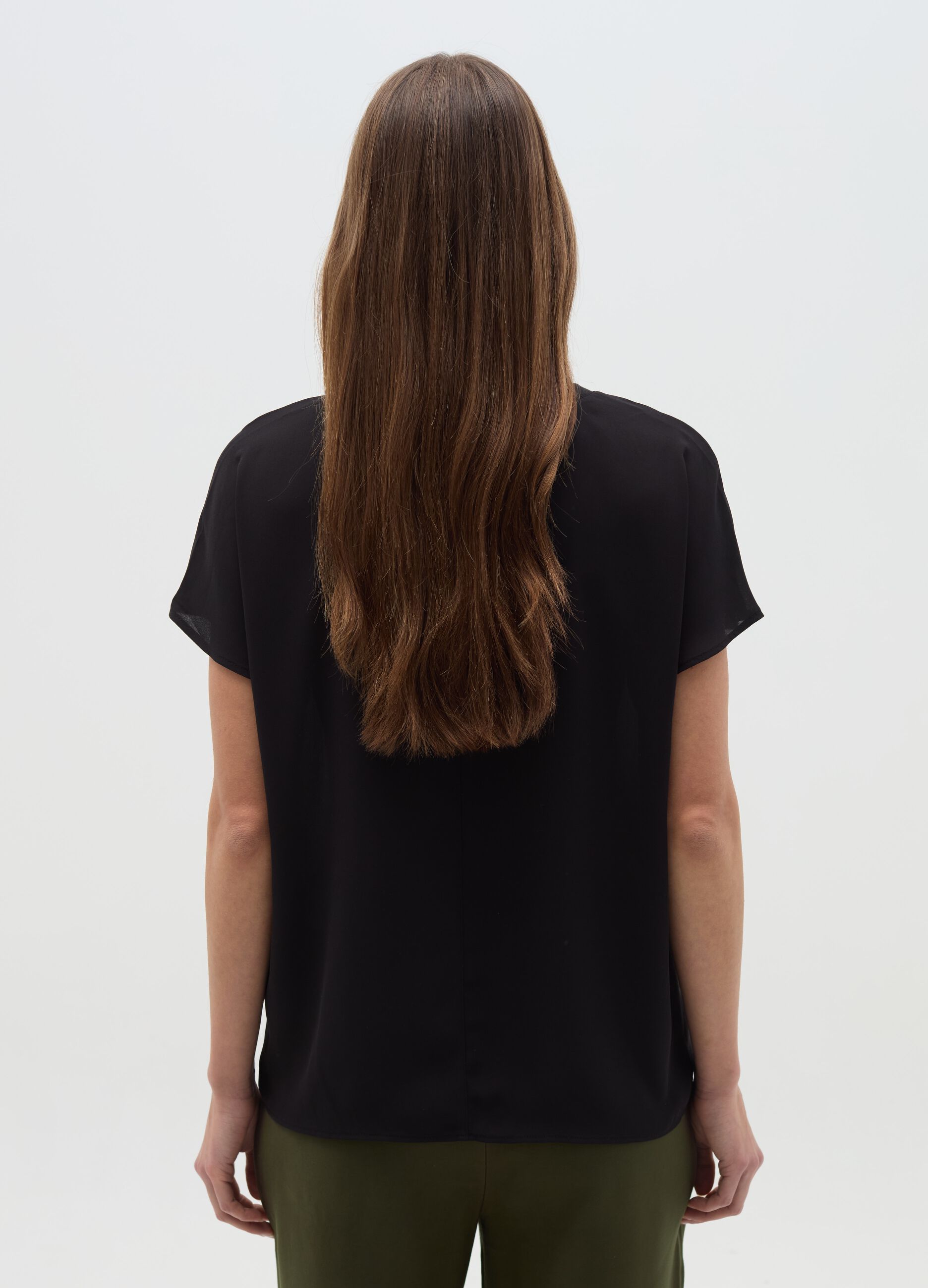 Solid colour blouse in crêpe
