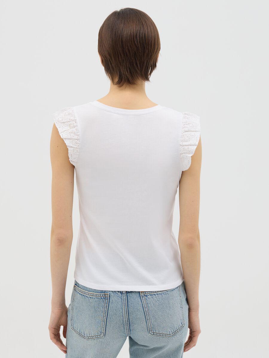 White pure cotton tank top with lace details_3