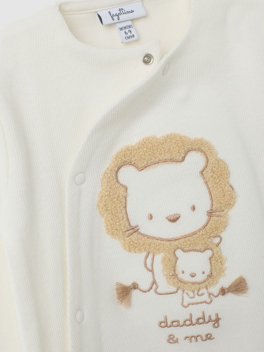White pure cotton baby romper with lions_3