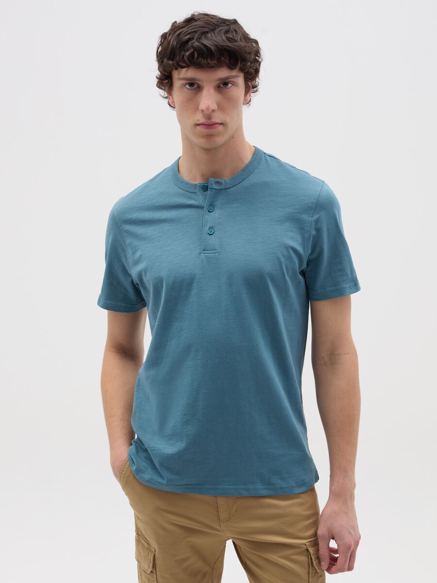 Cotton T-shirt with granddad neckline_0
