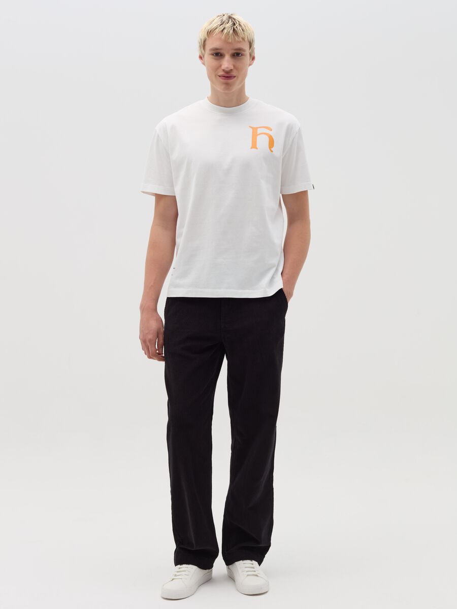 T-shirt with printed lettering_1