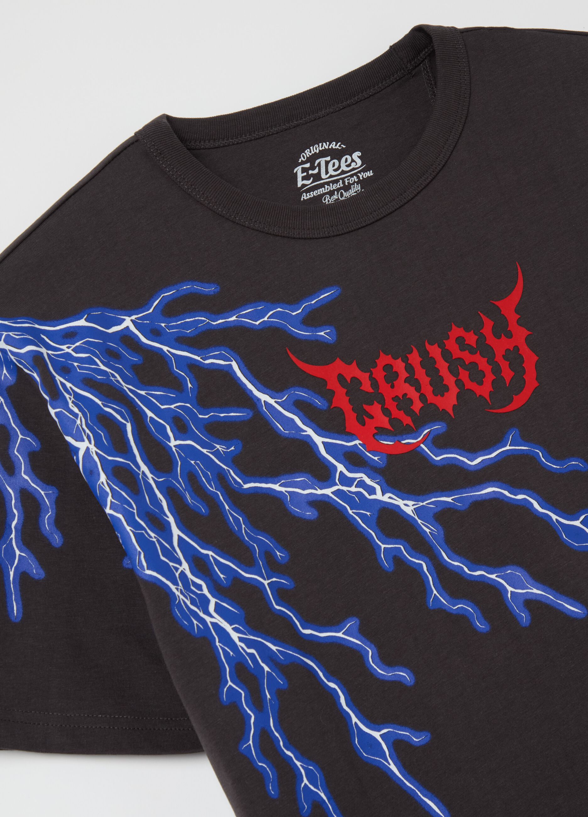 Black short-sleeved T-shirt with lightning graphic