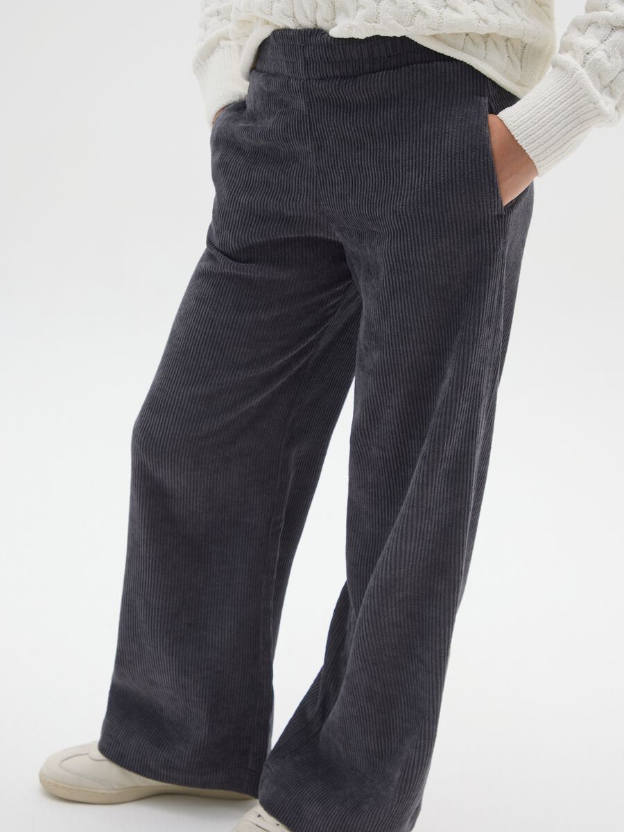 Girls' grey corduroy trousers with relaxed fit_2