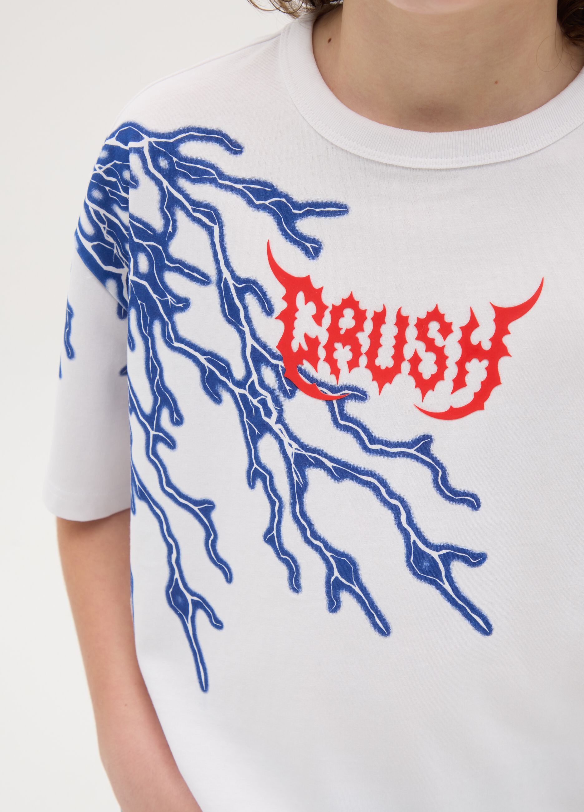 T-shirt in cotone con stampa "Crush" e fulmini 