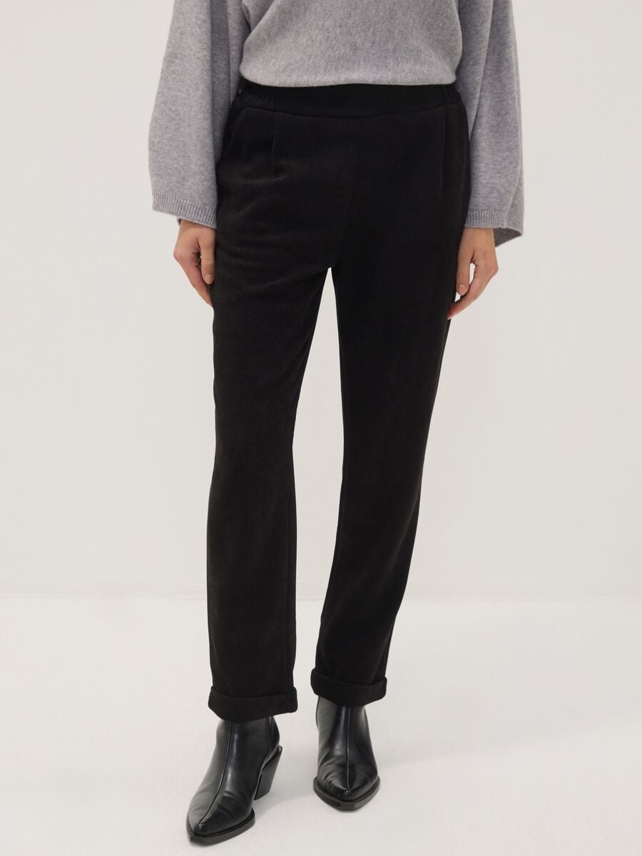 Black ribbed stretch-fabric trousers, regular fit_1