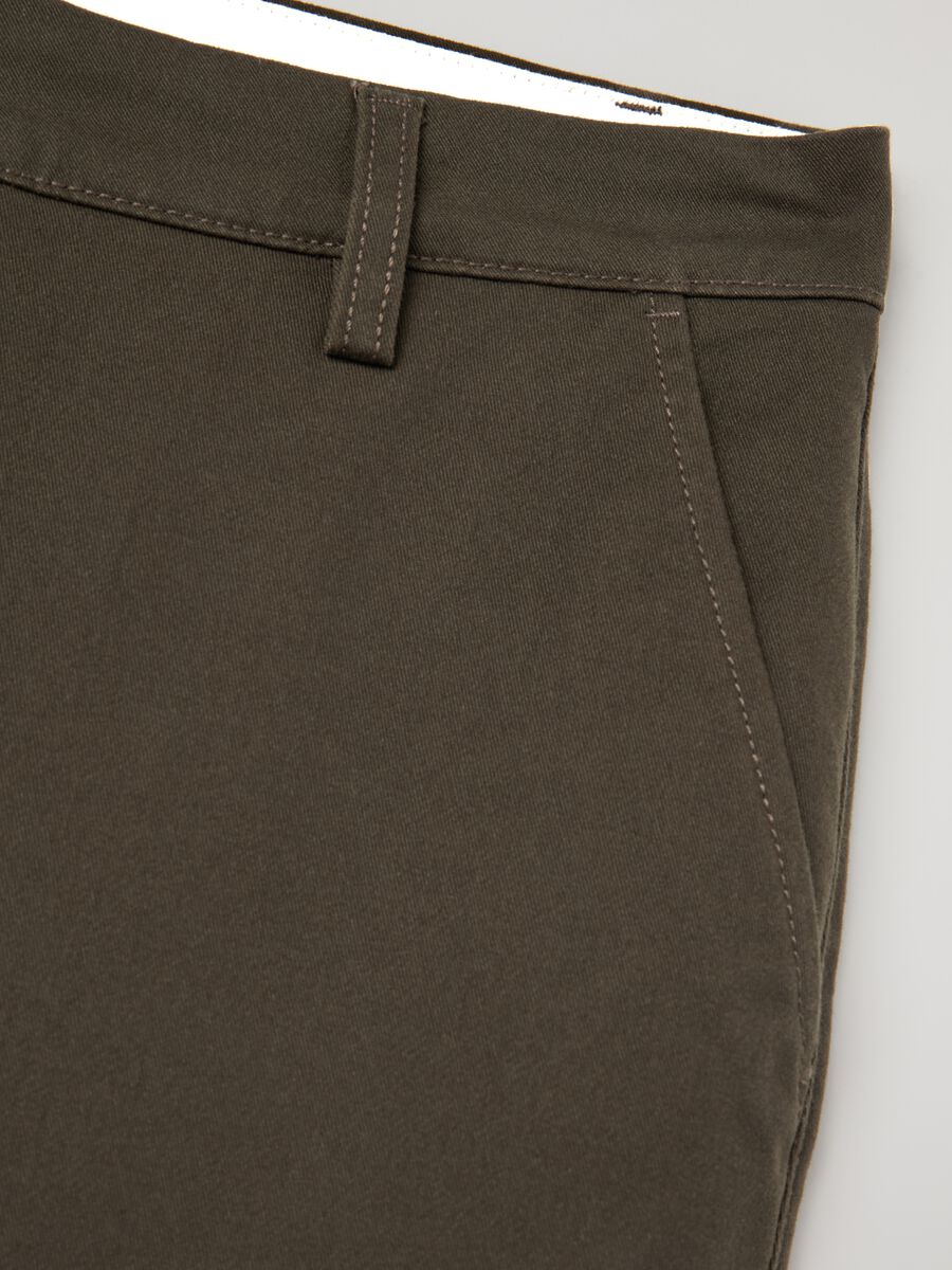 Regular-fit chino trousers_5