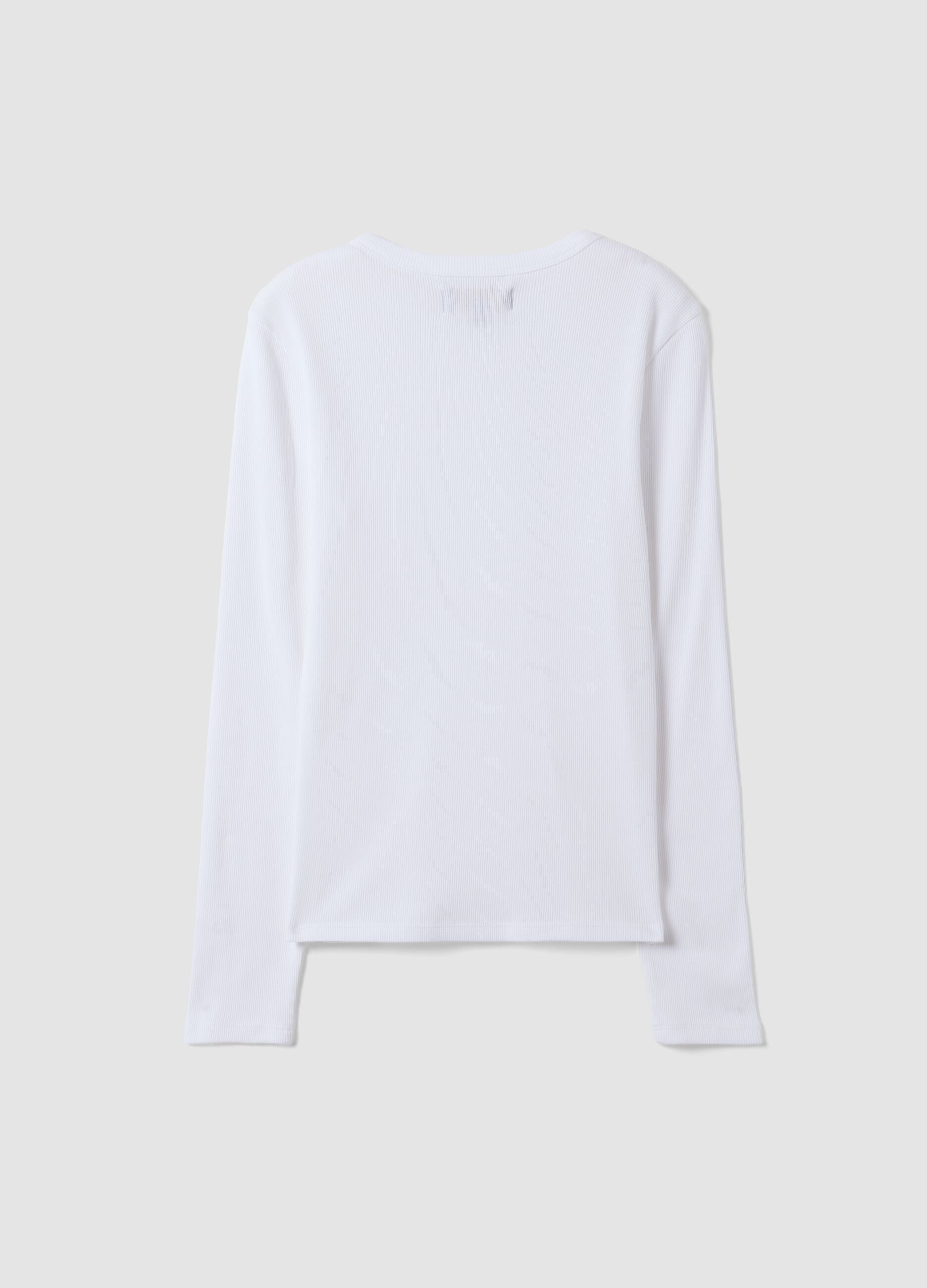 White long-sleeved pure cotton T-shirt