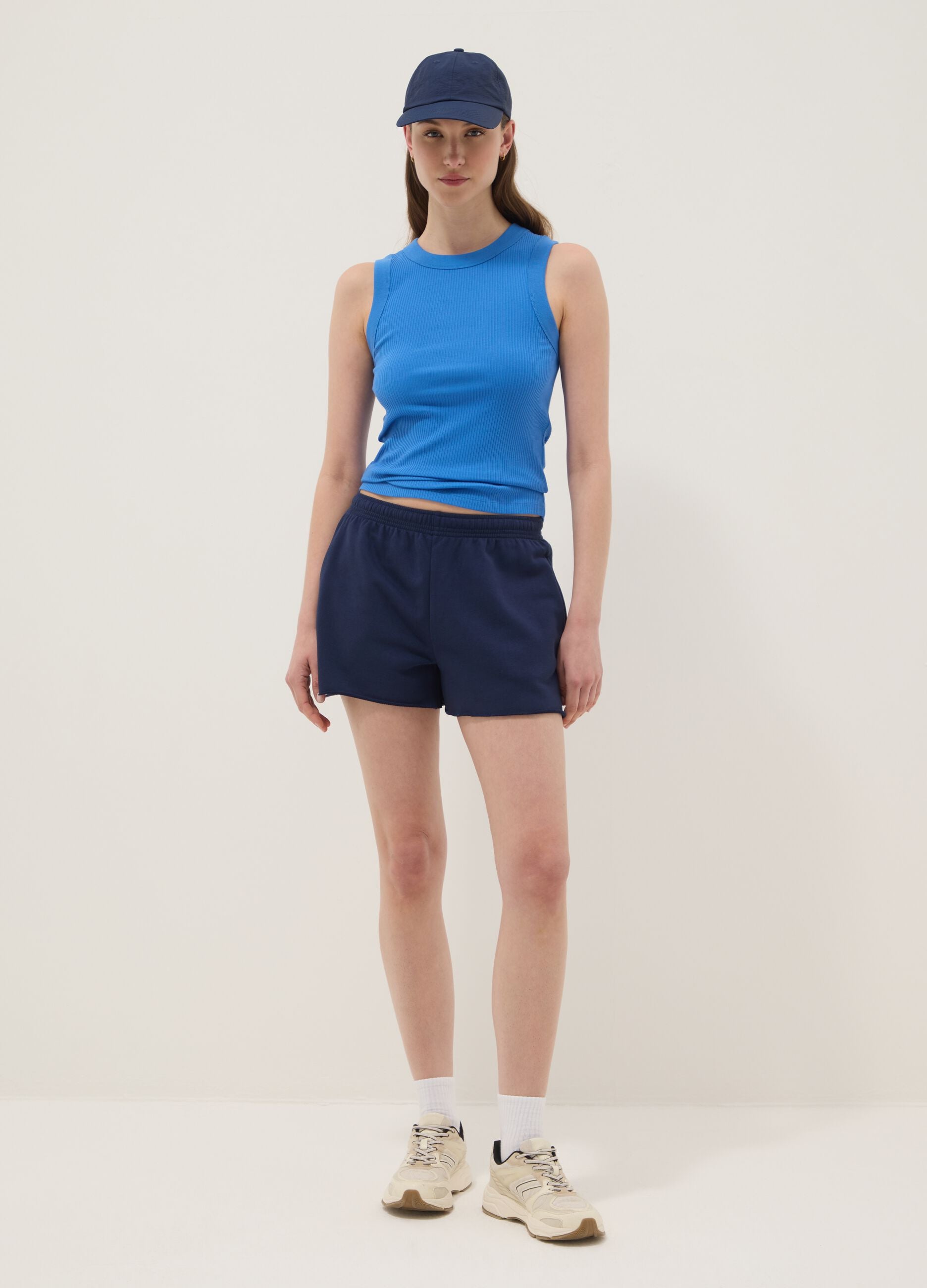 Tank top blu in cotone elasticizzato a costine fitted