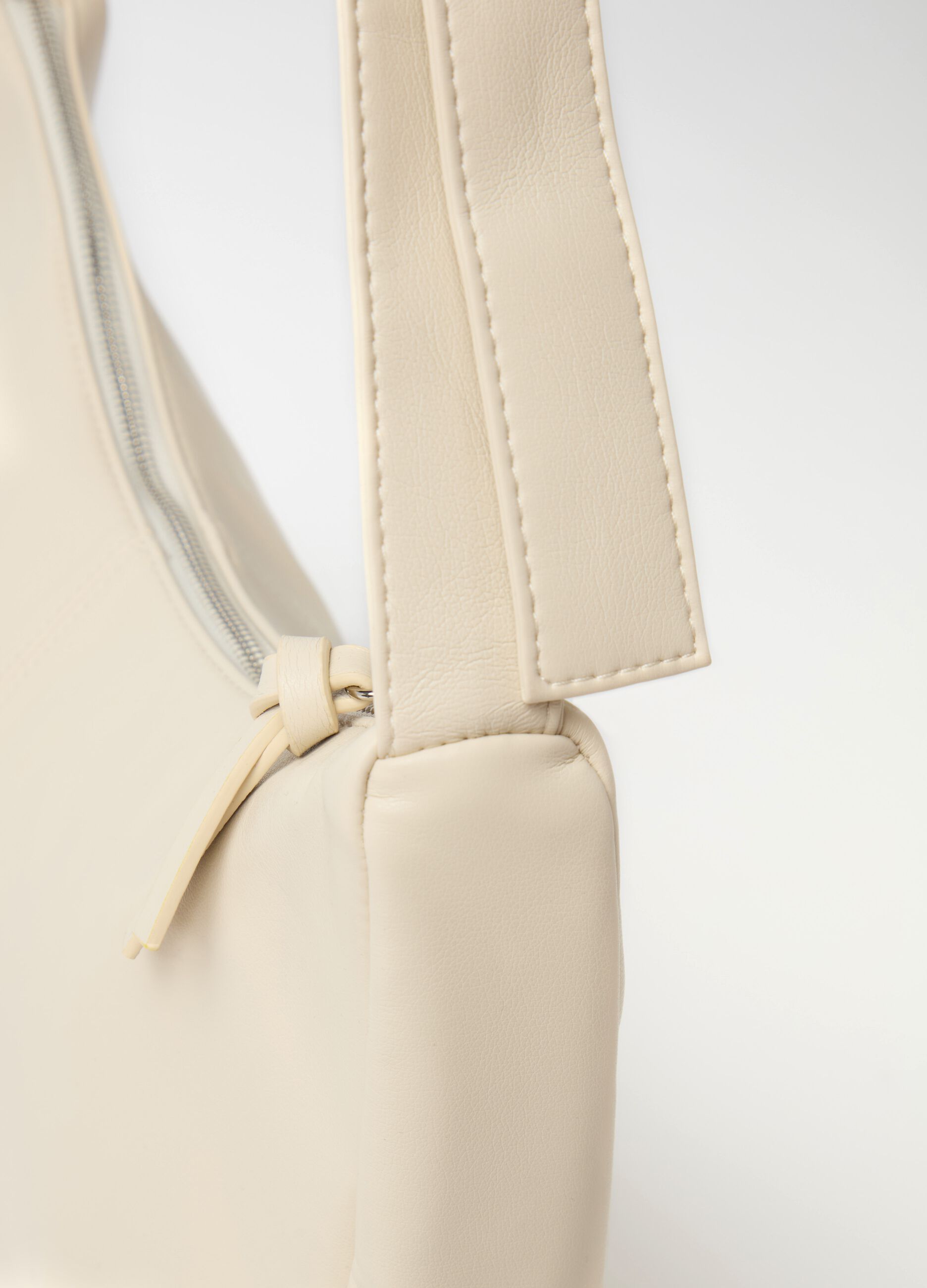 Essential half-moon bag with shoulder straps