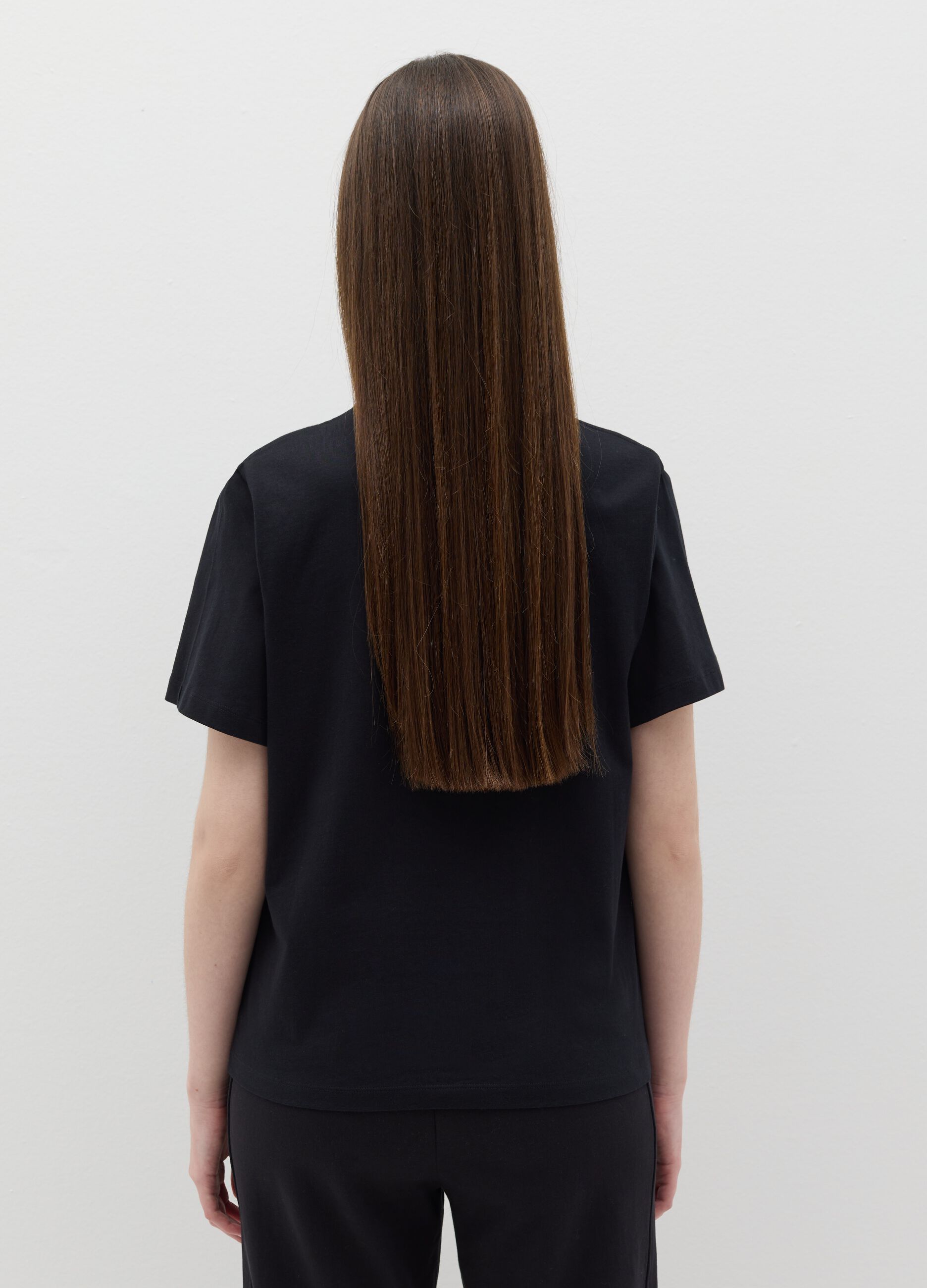 T-shirt in cotone con ricamo