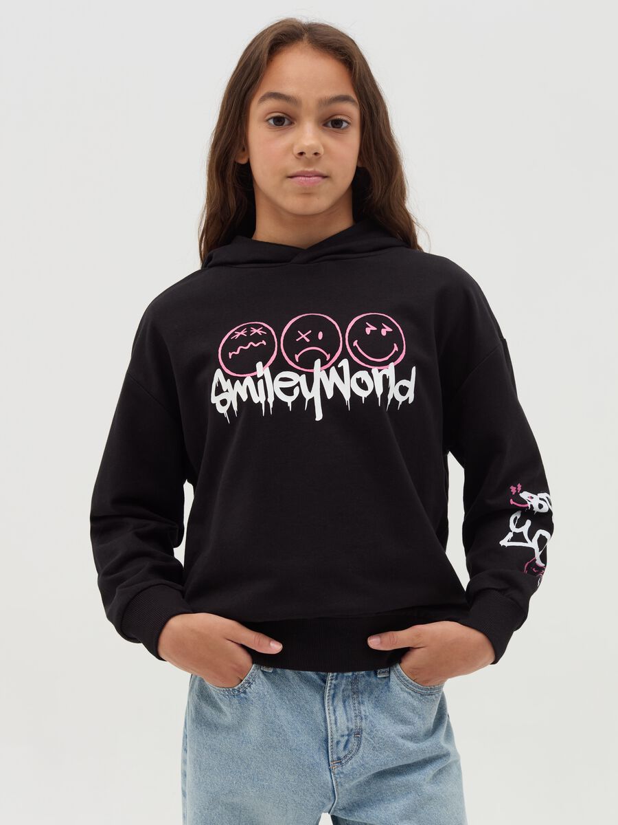 Sweatshirt with hood “Smiling World” print_0
