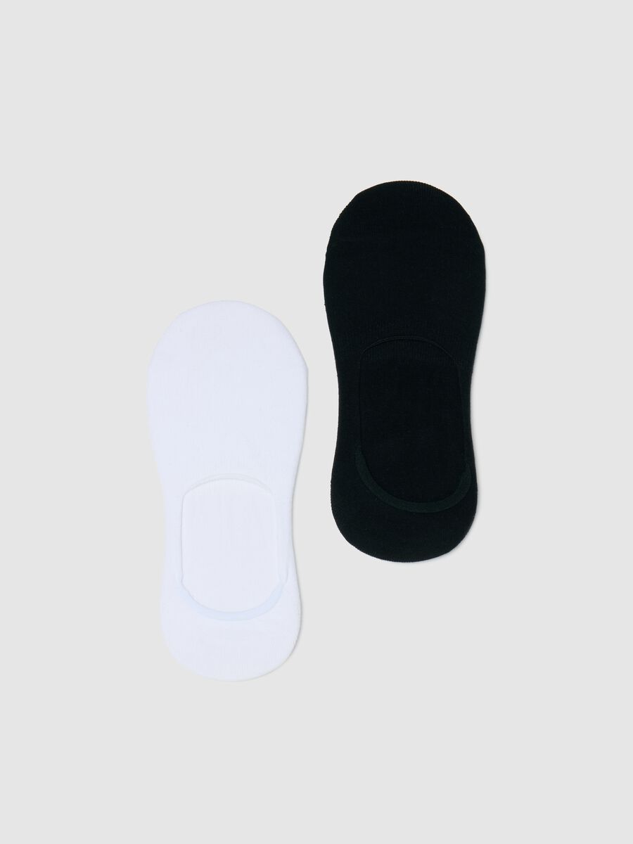 Two-pair pack white and black shoe liners_0