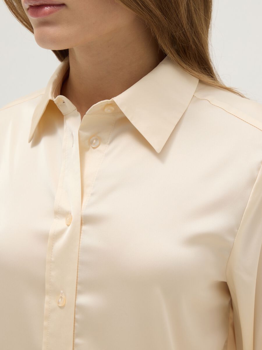 Beige long sleeve satin shirt regular fit_3