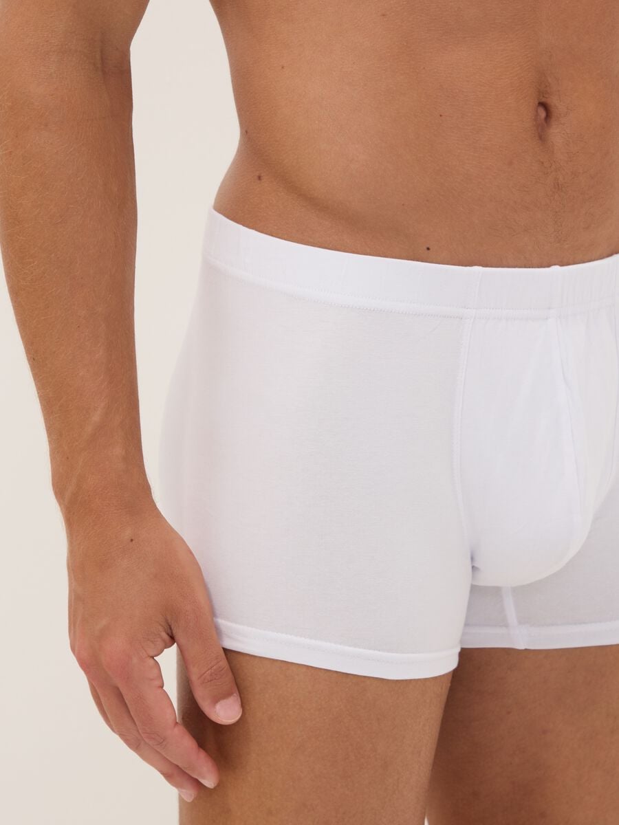 Multipack di cinque boxer bianchi in cotone organico_3