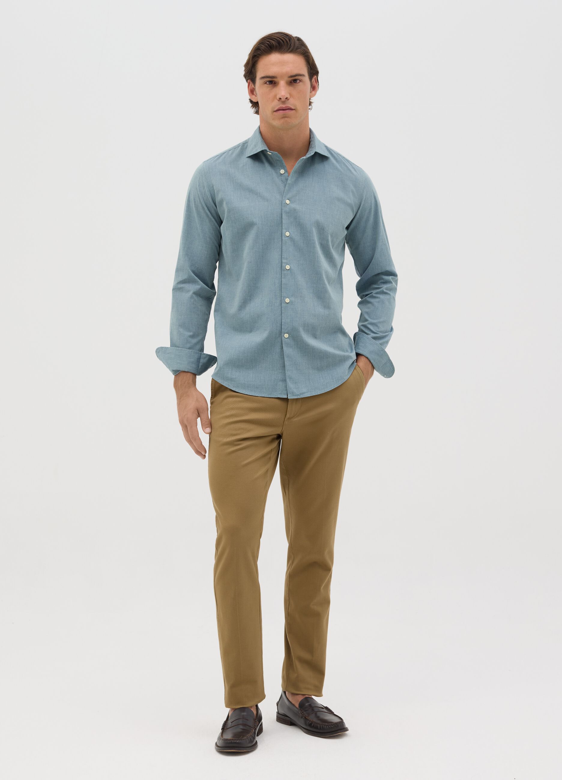 Camicia slim fit in blu chambray
