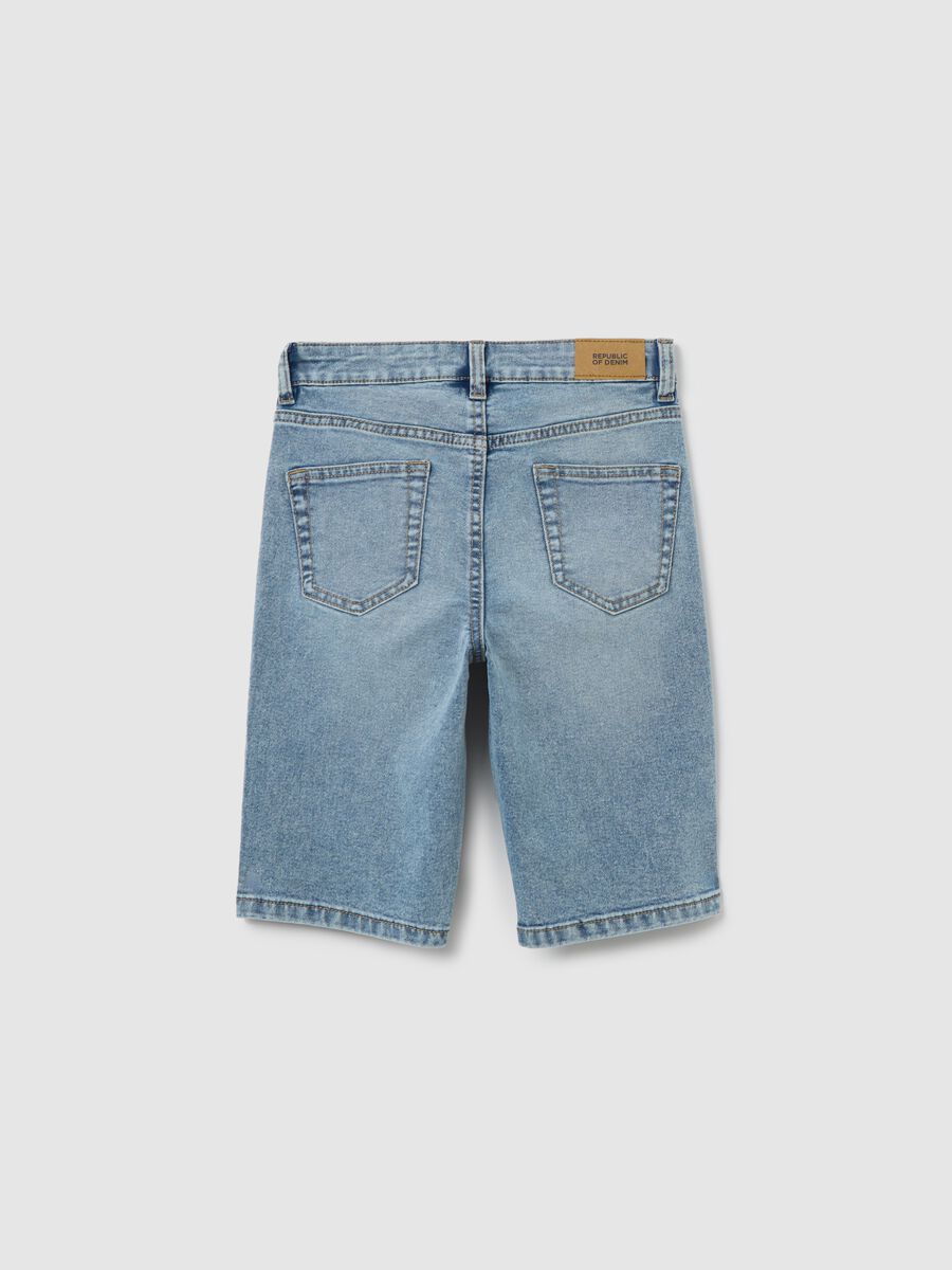 Denim Bermuda shorts with five pockets_4