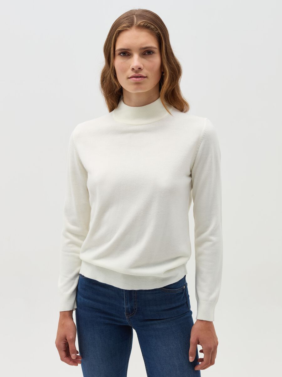 Pullover with mock neck_0