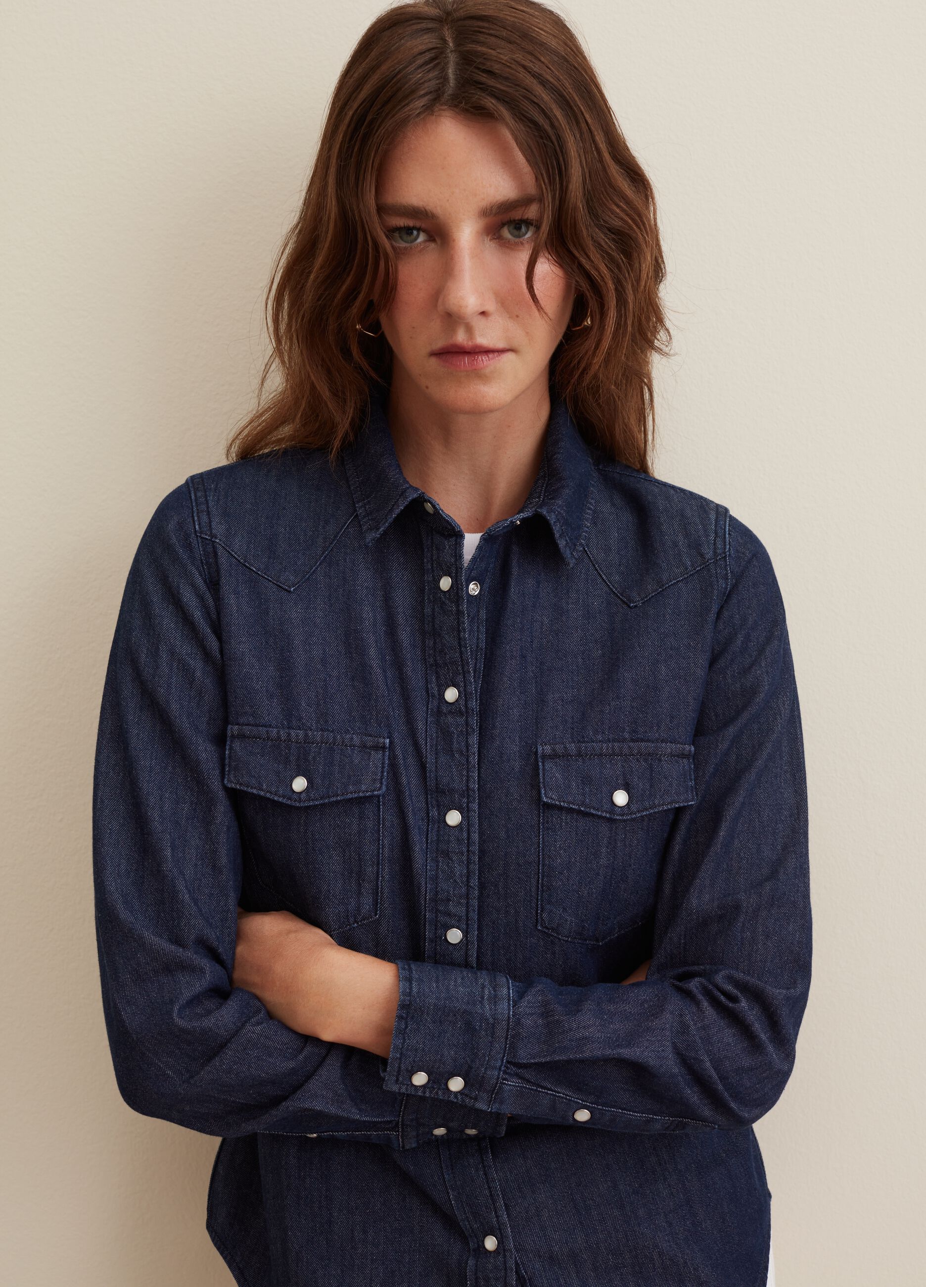Camicia western in denim con bottoni perlati_3