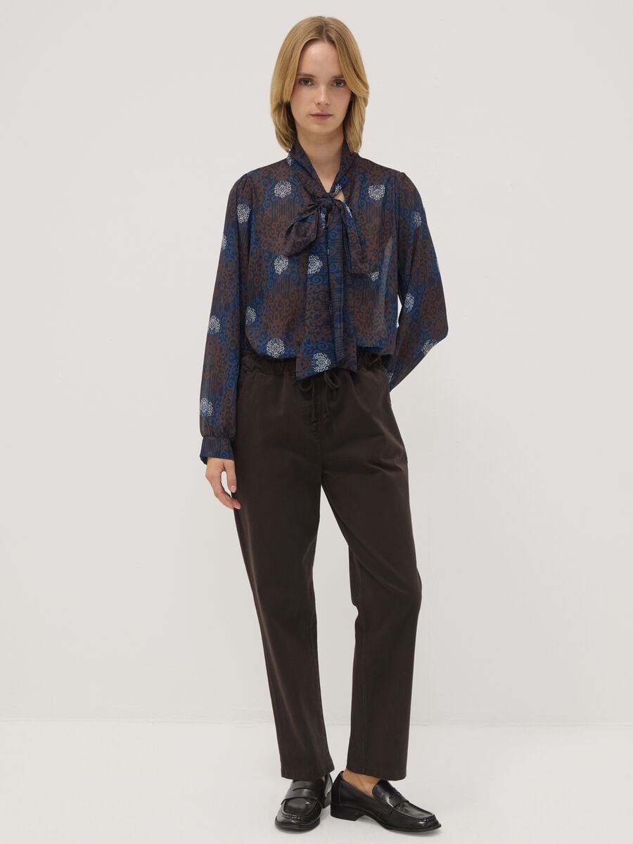 Blue and brown blouse with bow and all-over print, regular fit_2