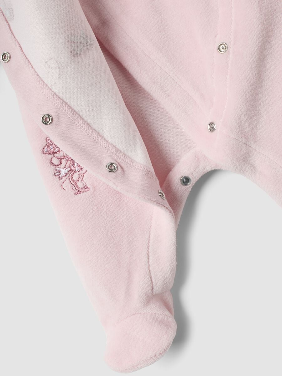Tutina rosa con piedini in misto cotone organico a tema Minnie per neonata_3