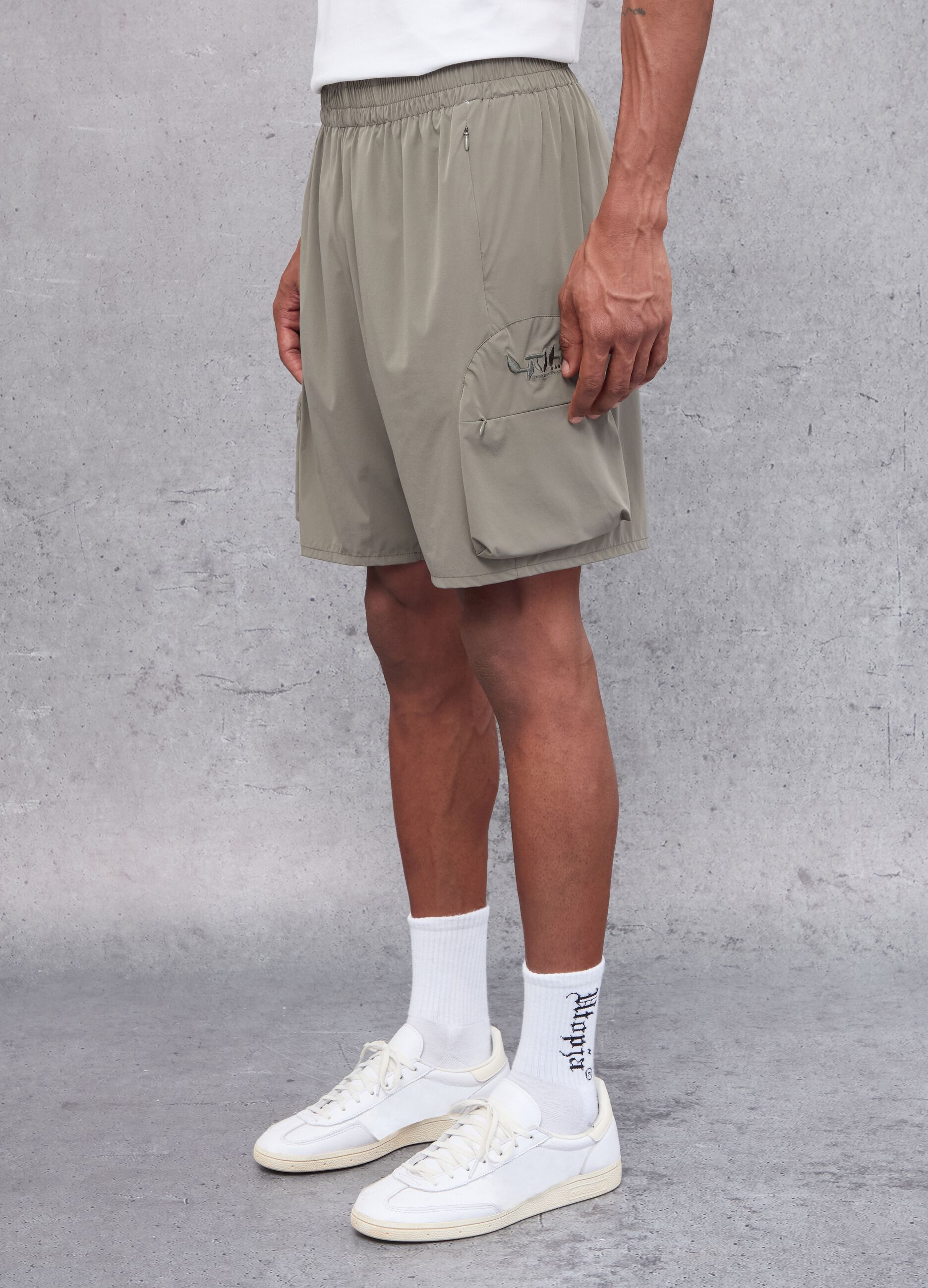 Technical Cargo Shorts Military Green