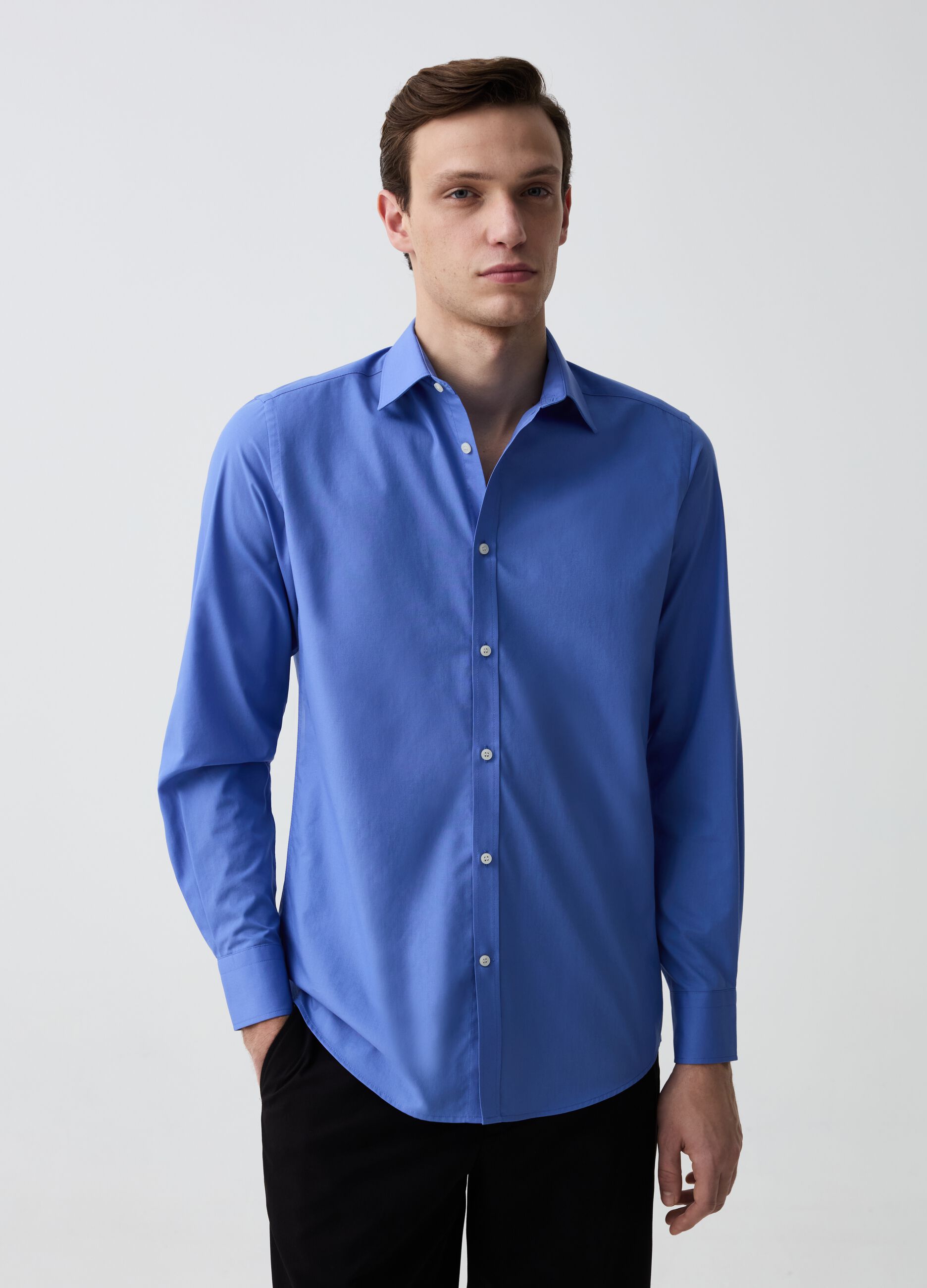 Camicia slim fit tinta unita