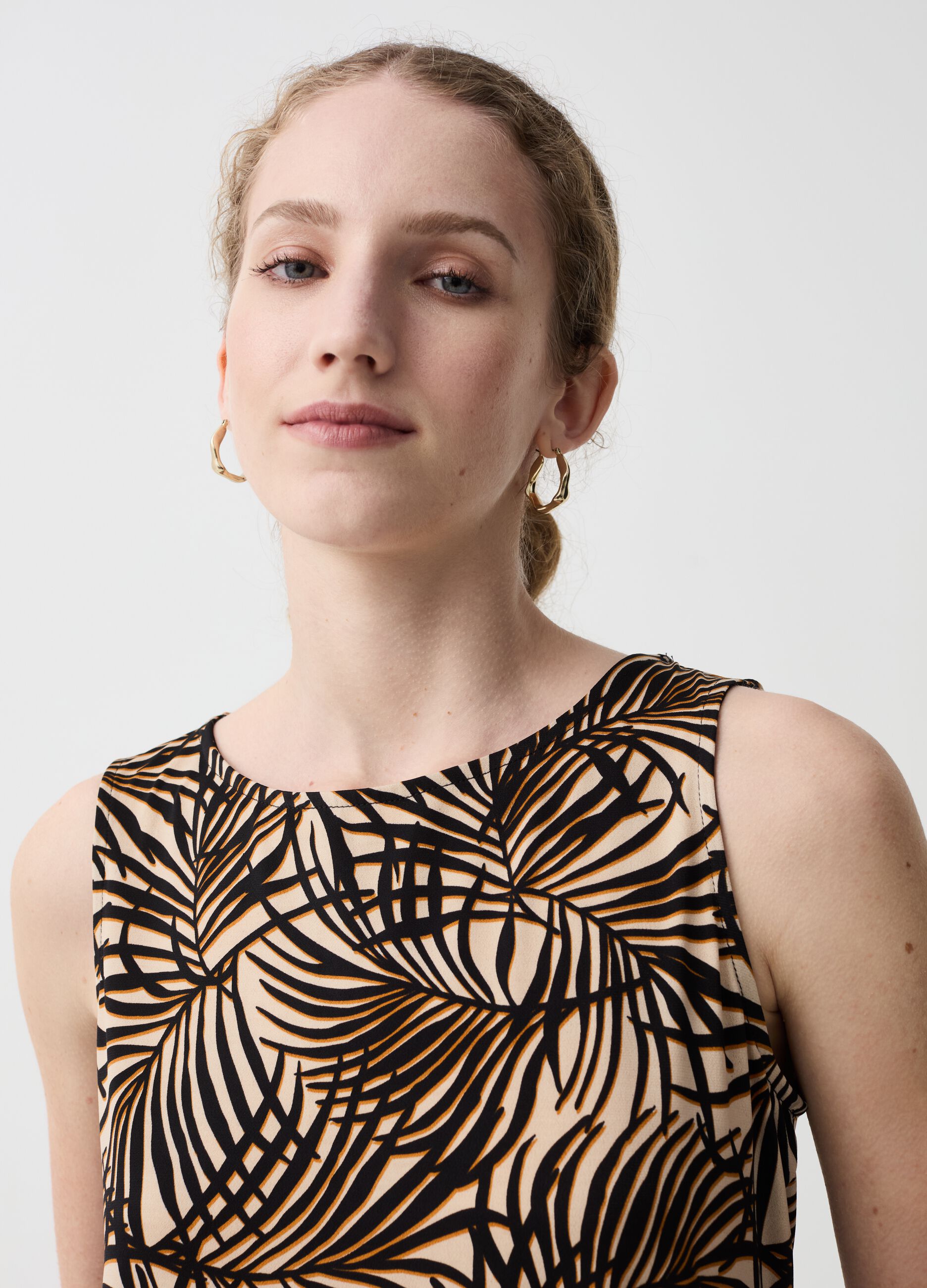 Tank top with tropical foliage print
